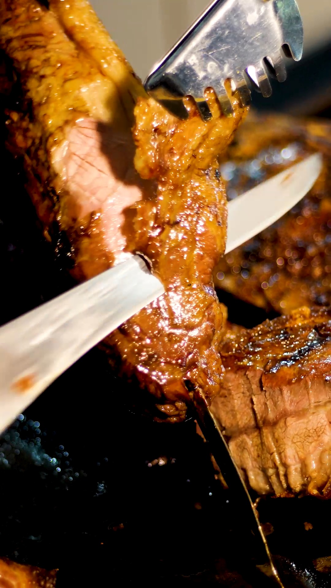 🔥 Venha para a Churrascaria Estrela!
Buffet completo, Auto Rodízio com cortes selecionados e aquele sabor que já é tradição em Campo Grande.
Qualidade e sabor que fazem a diferença!
📍 Av. Coronel Antonino, 6261 – Nova Lima
#ChurrascariaEstrela #Churrasco #AutoRodizio #BuffetCompleto #CampoGrandeMS #NovaLima #SaborDeVerdade #Gastronomia #ComidaBoa #VemPraEstrela