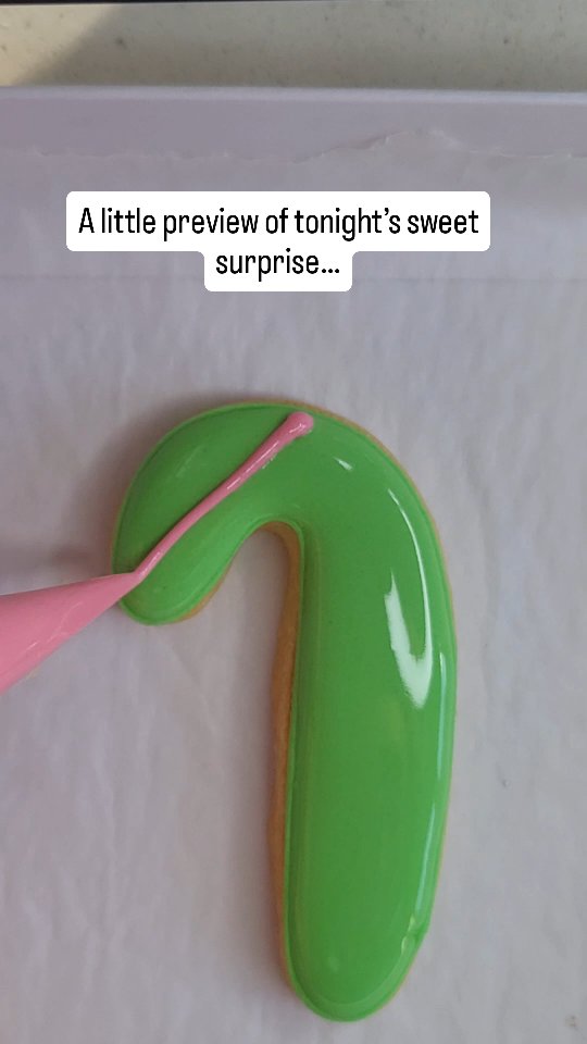 A tiny preview of tonight’s mystery plans…
Drop your guesses below!
#eventsetup #biscuitsofinstagram #leicestersquare