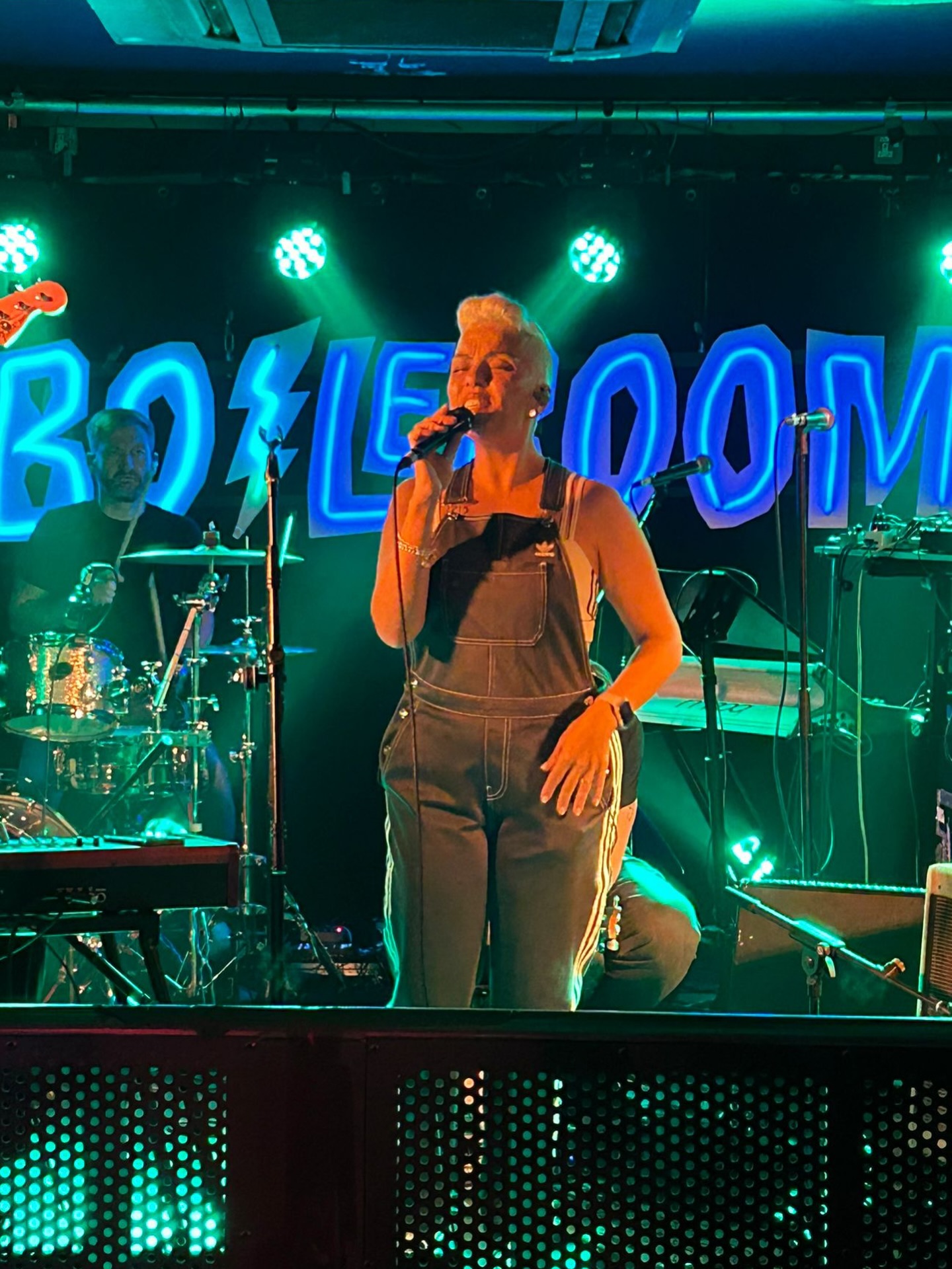 @iamtashhills
@boileroom
#livemusicvenue
#haslemerefringefestival
#funk
#originalmusic