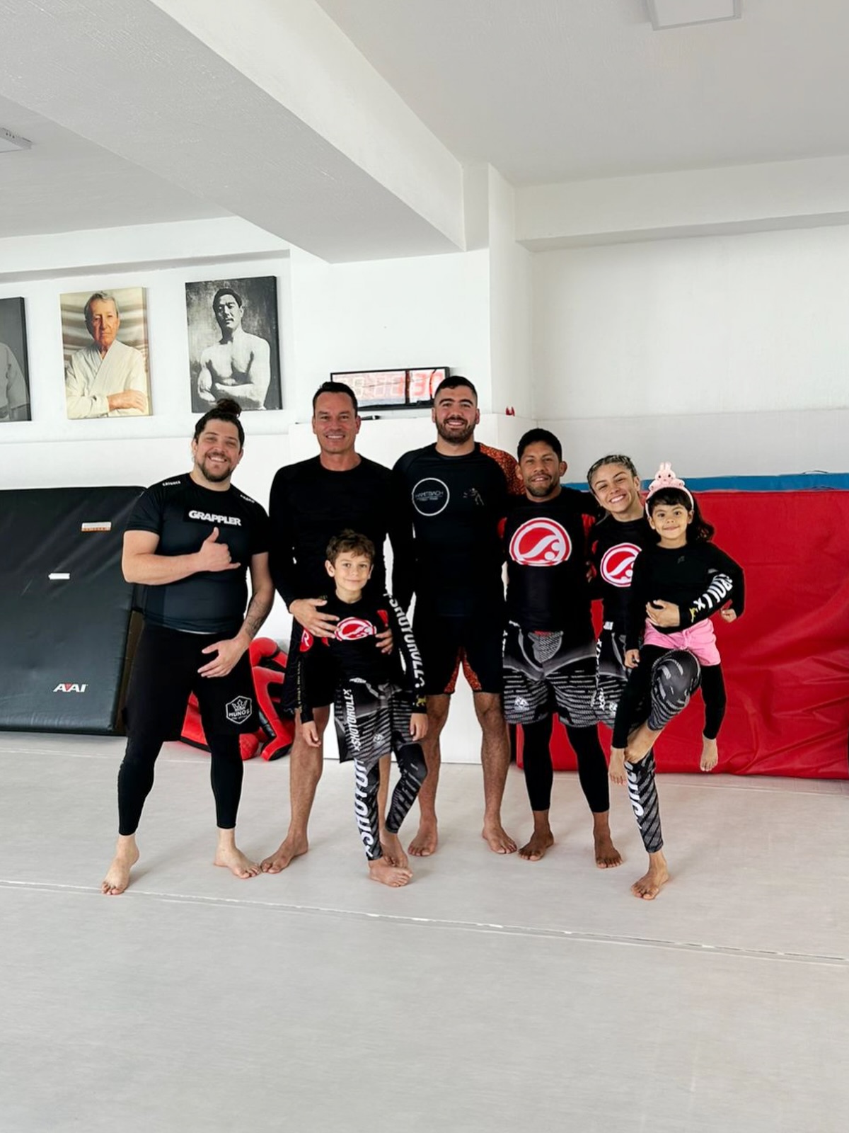 Un seminario con @zaruskibjj Un campeón de campeones 🏆
Sin duda un día lleno de aprendizaje. Estamos agradecidos con tu presencia en HUNOS Jiu-Jitsu 🙌
Siempre buscando la mejora