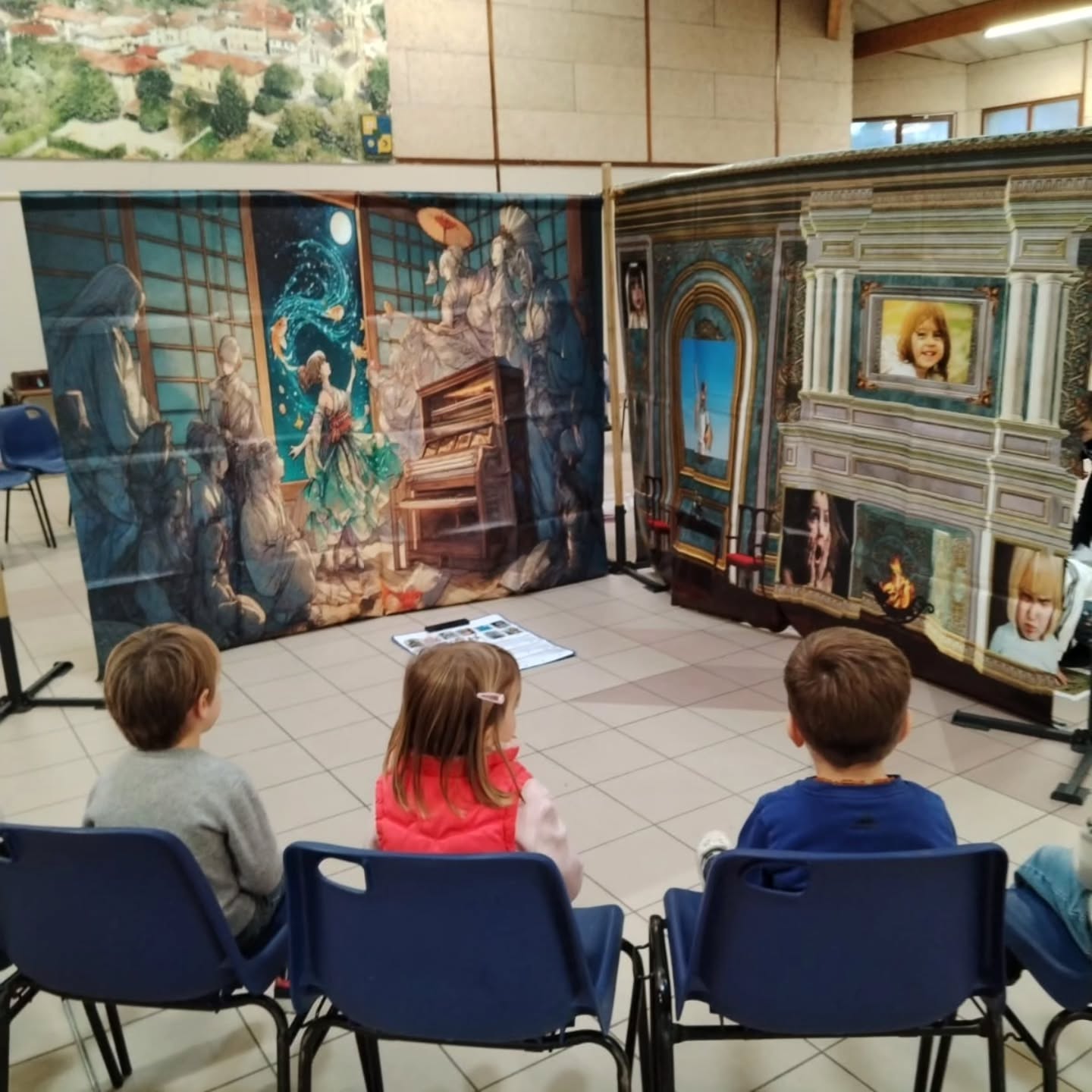🎨 Escape Game Maternelle & CP – 25 novembre
Nos petits artistes ont adoré découvrir la Maison des Arts avec @ozaventure.
4 pièces, 4 univers :
🖼️ Tableaux célèbres
😊 Émotions
🎭 Théâtre
✏️ Dessin
À chaque salle, une énigme… et au bout, le trésor !
Une aventure ludique et magique avant que la maison ne disparaisse ⏳🏠
#ecolecatholique #enseignementcatholique #ecoleprimaire #ecoleprivee