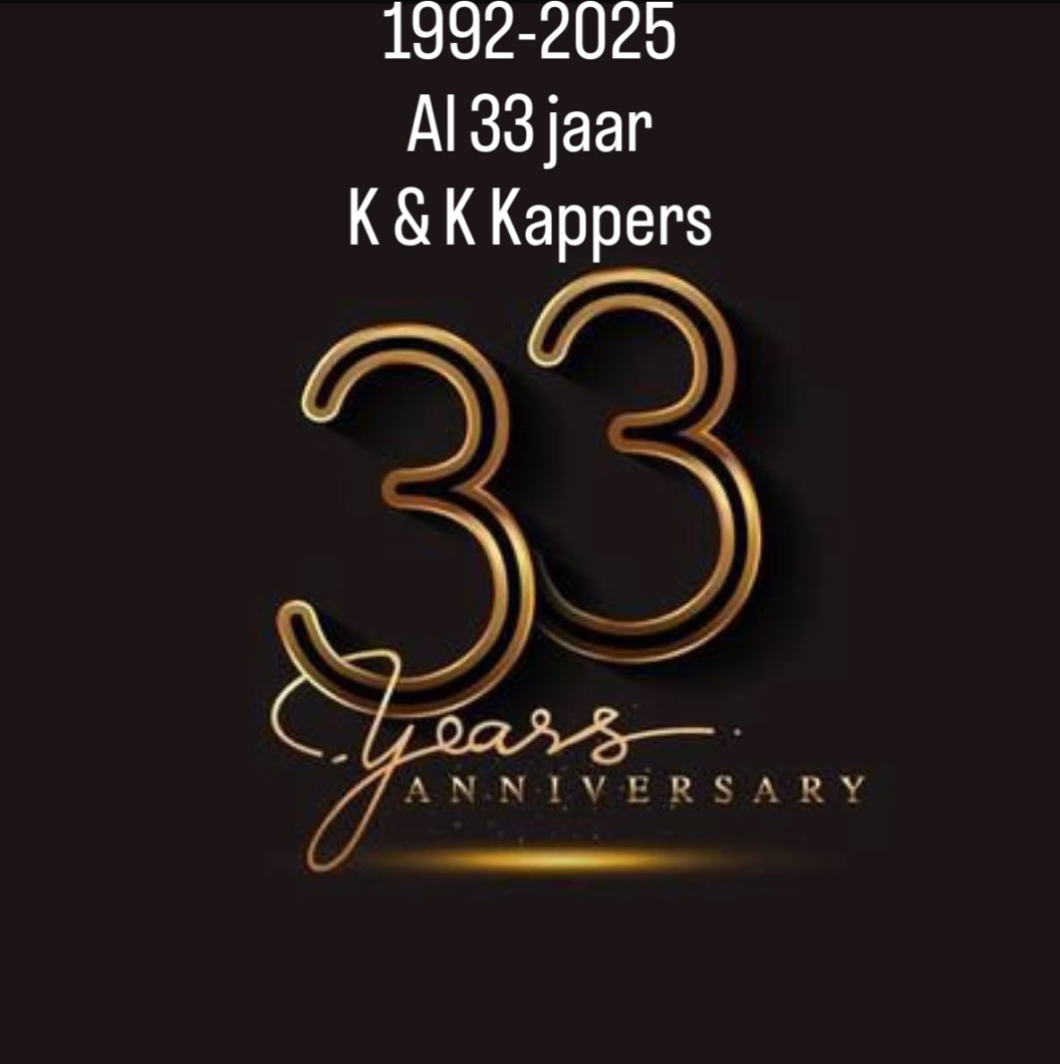 Ik zal niet zeggen als de dag van gisteren, maar op zo een moment bedenk je je wel even wat er in 33 jaar allemaal is gebeurd.
Maar ook besef je dat er veel veranderd is.
Het gene waarom ík begonnen ben, is nog steeds leuk -> knippen.
Het ondernemen en het leren is met de jaren gekomen. Met hoogte en diepte punten in vele vormen.
Ik ben dankbaar voor alle bezoeken van al onze klanten aan de salon op de nu al 4e locatie in Leeuwarden.
Nog blijer ben ik met het team wat K & K iedere dag weer een gezicht geeft.
Hun ben ik heel dankbaar.
Zonder hun en al onze oud collega’s ( rond de 60 in 33 jaar, inclusief onze tijdelijke leerlingen ) had K & K niet zolang bestaan.
Ik ben blij met jullie : Jolanda, Francisca, Marian, Roselinda,Lesley, Jordi, Oda,Jelina,Roos(je), Roos Laurie, Marissa en Iris.
Bedankt !!!! Love my Job!
#kenkkappers #leeuwarden #keune
#