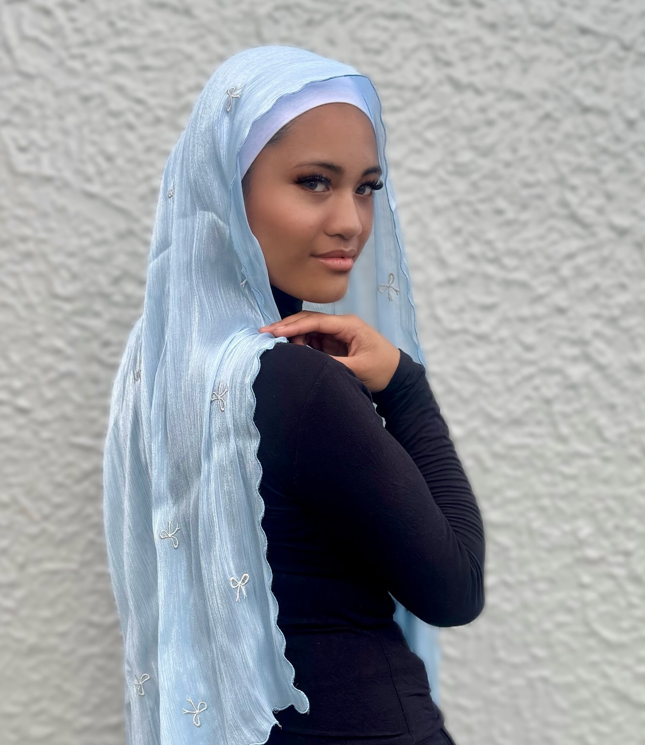 When delicate meets dreamy 🎀 Organza Bow Hijab.
🌏 www.thehijabistylist.com
📍 541 Massey Rd, Mangere - rear building
#modestfashion #hijab #hijabtutorial #modesty #fyp #viral #fexplorepage #bow #bows #dreamyhijab #modesty #muslimahfashion #muslimahstyle #hijabinspiration #hijabi #hijabers