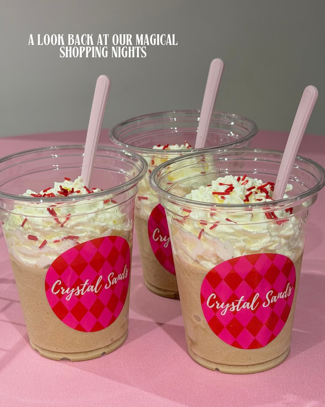 Throwback Monday… 🤗
Vorige week genoten we van onze Early Holiday Shopping Nights! 🎀🛍️
We blijven nagenieten van deze onvergetelijke avonden, hopelijk jullie ook!
Nu onze boutiques helemaal holiday proof zijn, kunnen jullie onze nieuwste collectie ontdekken én op zoek gaan naar de perfecte Sint- of Kerstcadeautjes! 🎁
#shoppingnight #throwback #shoppingevent #christmasshopping #holidayshopping #newcollection #festivecollections