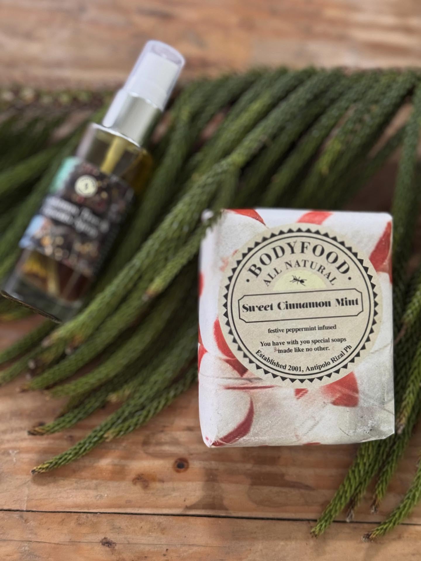 Cinnamon Mint Soap has the spicy sweetness of Cinnamon and peppermint, reminiscent of those cinnamon candies of childhood. We created this as part of the Christmas 3 Kings series of soaps , Soaps to use this holiday season to get us into the holiday mood 🎄
5 Cinnamon Mint soaps, EACH free with a Christmas Tree & Presents Spray ✨ only till Sat or while supply lasts
₱885