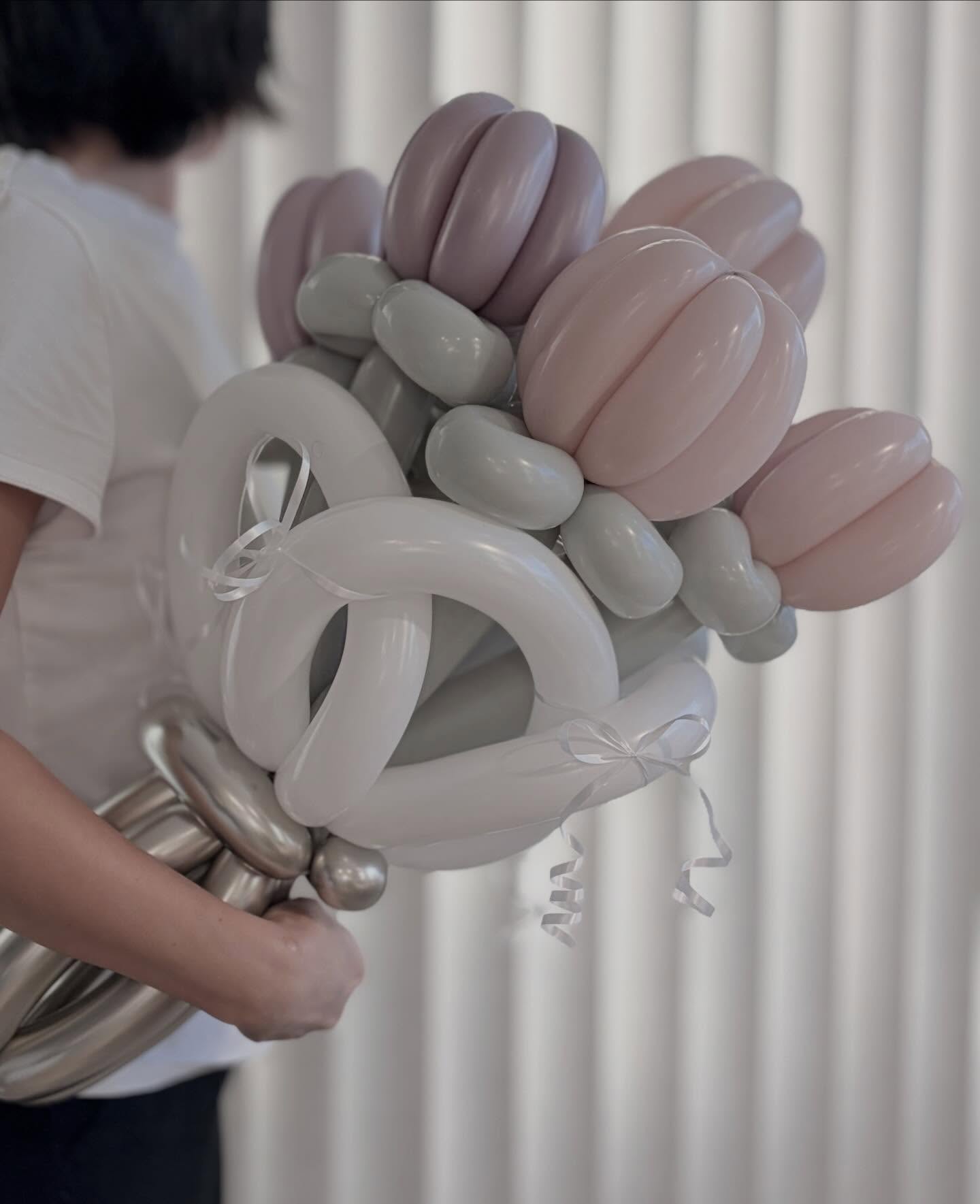 Balloon bouquets may look light and airy, but there's a lot of heart behind every one.
Each twist, each color choice, each little detail takes time, effort, and so much intention.
When I create a bouquet, I always think about the person who will receive it â imagining their smile, their joy, and that little moment of happiness it might bring.
Itâs more than just balloons⌠itâs a small piece of art made with love. #balloon #flower #sanantonio #texas #birthday #anniversary #bridal #proposal #giftideas