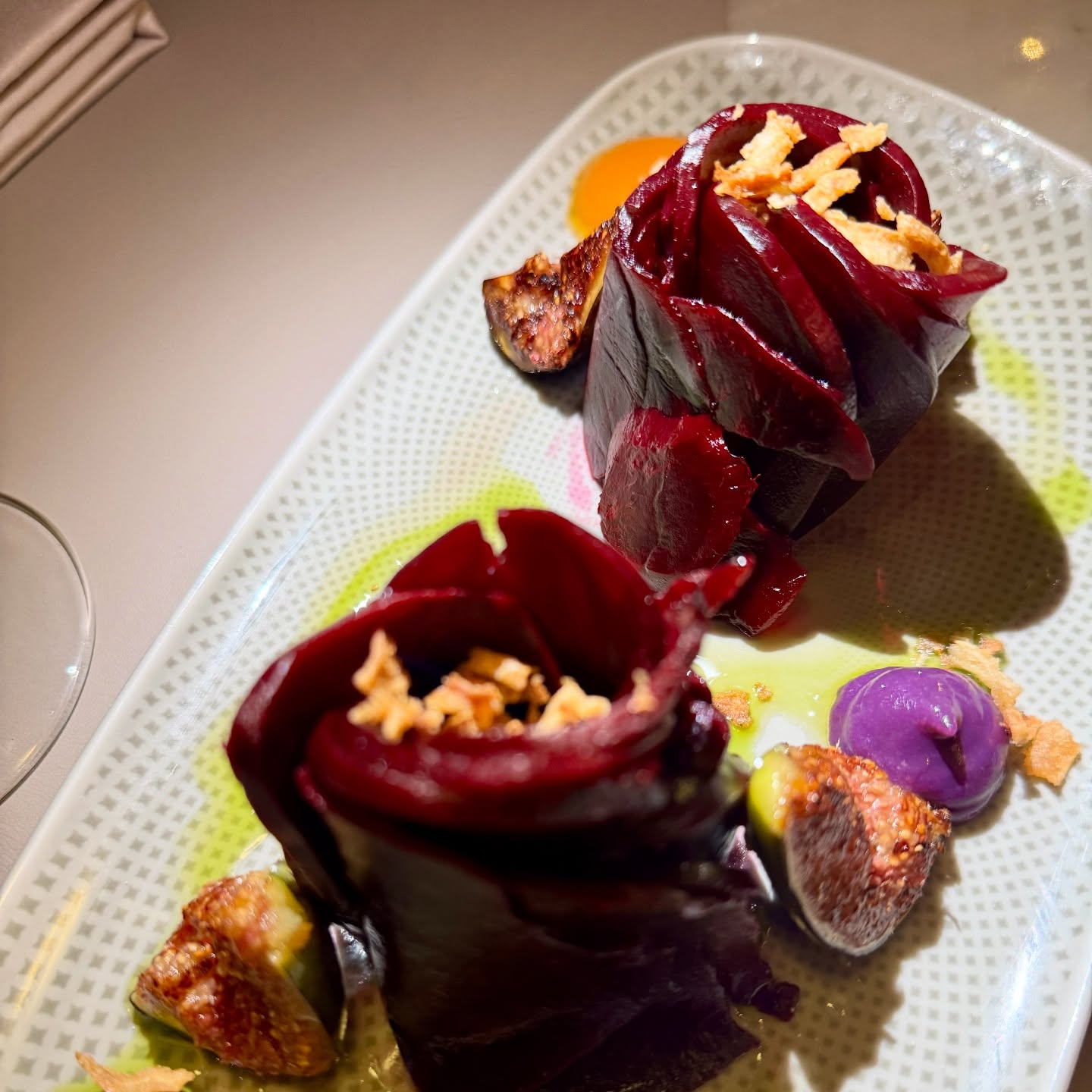 Gesunde Küche muss nicht langweilig sein.
Frische Zutaten, leichte Rezepte und Farben auf dem Teller, die genauso gut schmecken wie sie aussehen.
Mit saisonalen Produkten und hausgemachten Gerichten setzt die Küche der Alten Mühle auf Balance, Geschmack und Einfachheit.
@HotelAlteMühleBadBertrich
📞 +49026741880
🌐 hotel-altemuehle.de
📍 Bäderstraße 46 - 56864 Bad Bertrich
✉️ info@hotel-altemuehle.de
#visitbadbertrich #visiteifel #visitmosel
#restaurant #gastronomy #healthyfood
#Gelassenheit #besuch_deutschland #rheinlandpfalz #deutschland
#hotel #visit_germany #weekendescape #weekend
#mosel #rhinelandpalatinate #Germany #countryside
#peace #nature #boutiquehotel