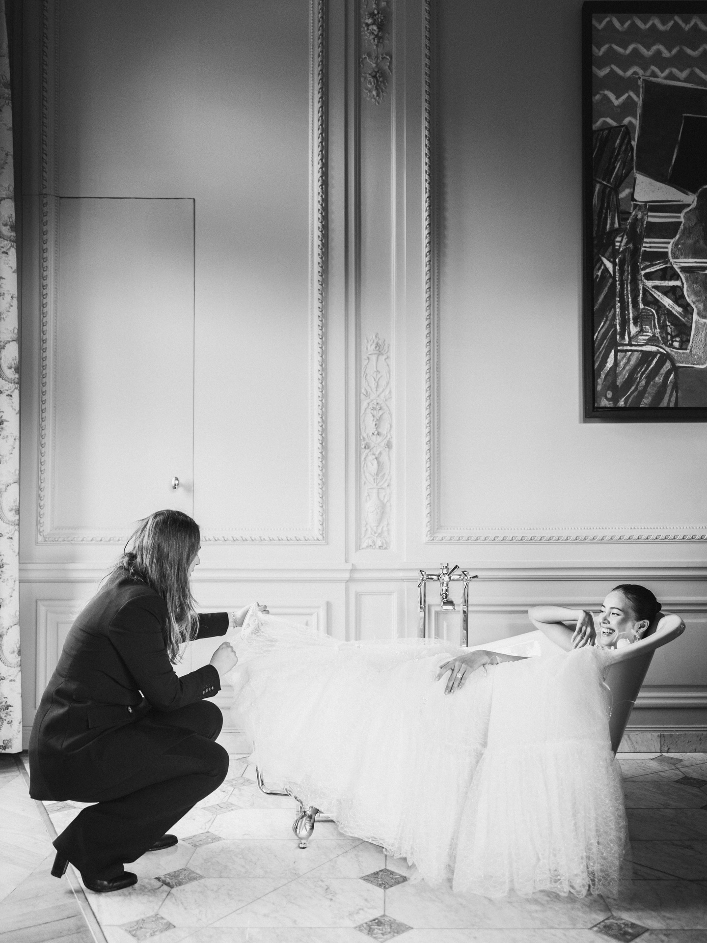 Some moments behind the scenes are pure creativity and laughter — the kind you could never plan for.
Helping create a photo like this reminds me that weddings aren’t just timelines: they’re art.
And sometimes the most iconic images come from saying, “Why not?”✨
Merci cher @pascal.vo pour cette capture authentique 🤍
Venue @chateaudemeridon
Photographer @pascal.vo
Wedding planner @enamoredandmotion
Bridal designer @madebride
Bride model @irinalii
Bridal accessories @bellabelleshoes
Fine jewelry @artanerparis
Muah @jiyoungyangbeauty
#luxuryweddingplanner #franceweddingplanner #destinationweddingfrance #fineartwedding #editorialwedding #provencewedding #burgundywedding #loirevalleywedding #southoffrancewedding #frenchchateauwedding #parisweddingplanner #weddingplannerlife #behindthewedding #weddingdaydetails #luxuryweddinginspiration #weddingmoments #curatedcouples #refinedwedding #elegantweddingideas #luxurybridetips