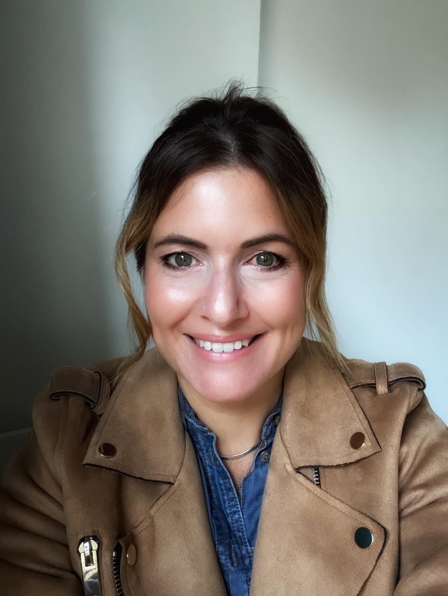 Havenāt been here for a while soā¦
If you are struggling to make your business stand out in a sea of generic messages, tailored marketing can be your lifeline.
Meet Ellie Jane Comms - where personalised strategies cut through the noise. With 18 years of expertise, I help UK businesses connect authentically with their audiences.
- Strategic communication designed for impact
- Elevated engagement through strong storytelling
- Refined messaging that truly resonates
Elevate your communication game and connect meaningfully with those who matter. Give me a shout if you want to know more!
#freelance #communication #marketing