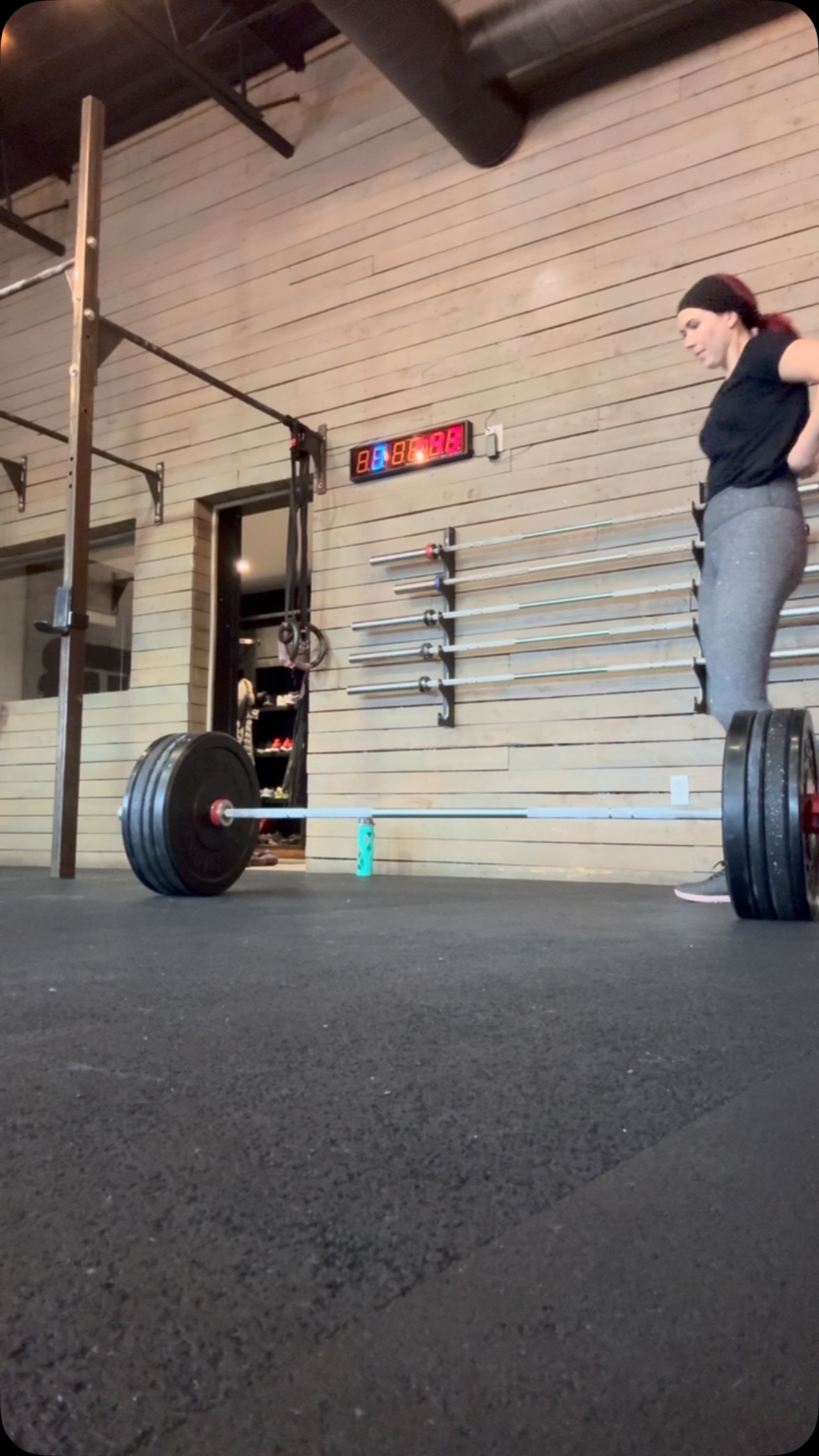 I work out to clear my mind and have fun. 🏋🏻♀️🙌🏻
I also love the people at @rtbmoncton ✨