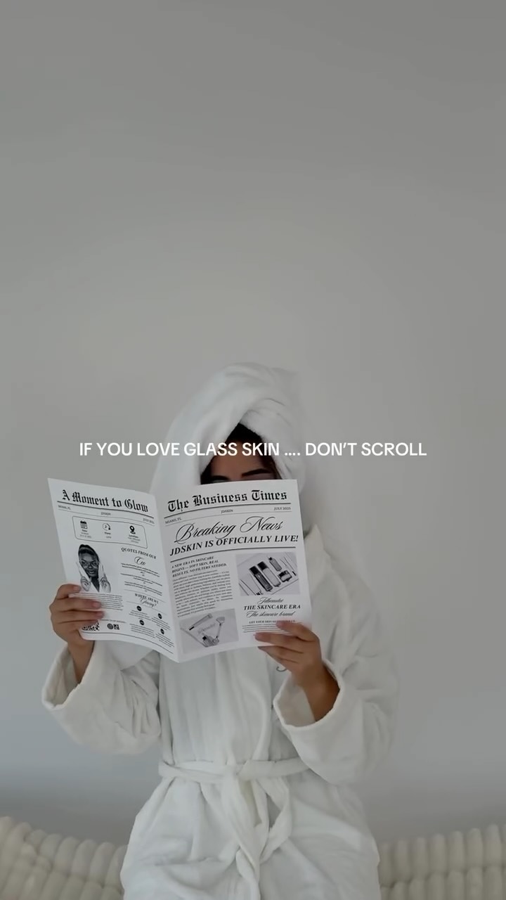 Your soft-skin routine starts the moment you decide to show up for your glow. 🤍✨
If your skin’s been feeling dry, dull, or uneven, this is your sign to reset your routine and bring your glow back.
Our peach probiotic skincare system was designed to brighten, hydrate, and strengthen your barrier — from the cleanser to the toner, serum, essence, eye cream, and moisturizer.🫧🧖🏻♀️🧴
Think glass-skin results, hydrating ingredients, and skincare that actually works for all skin types. 🍑✨
And because it’s Thanksgiving, we had to bless our babes— enjoy 25% off your entire JDSkin order and any JDBeauteé faves with code THANKS25.
Tap into your glow era today. ✨
#jdbeautee #explore #kbeautyskincare #probioticskincare #skincarethatworks #organicskincareproducts #skincareaddiction #skincareaddicts #skincarejunkies #kbeautyskincareroutine