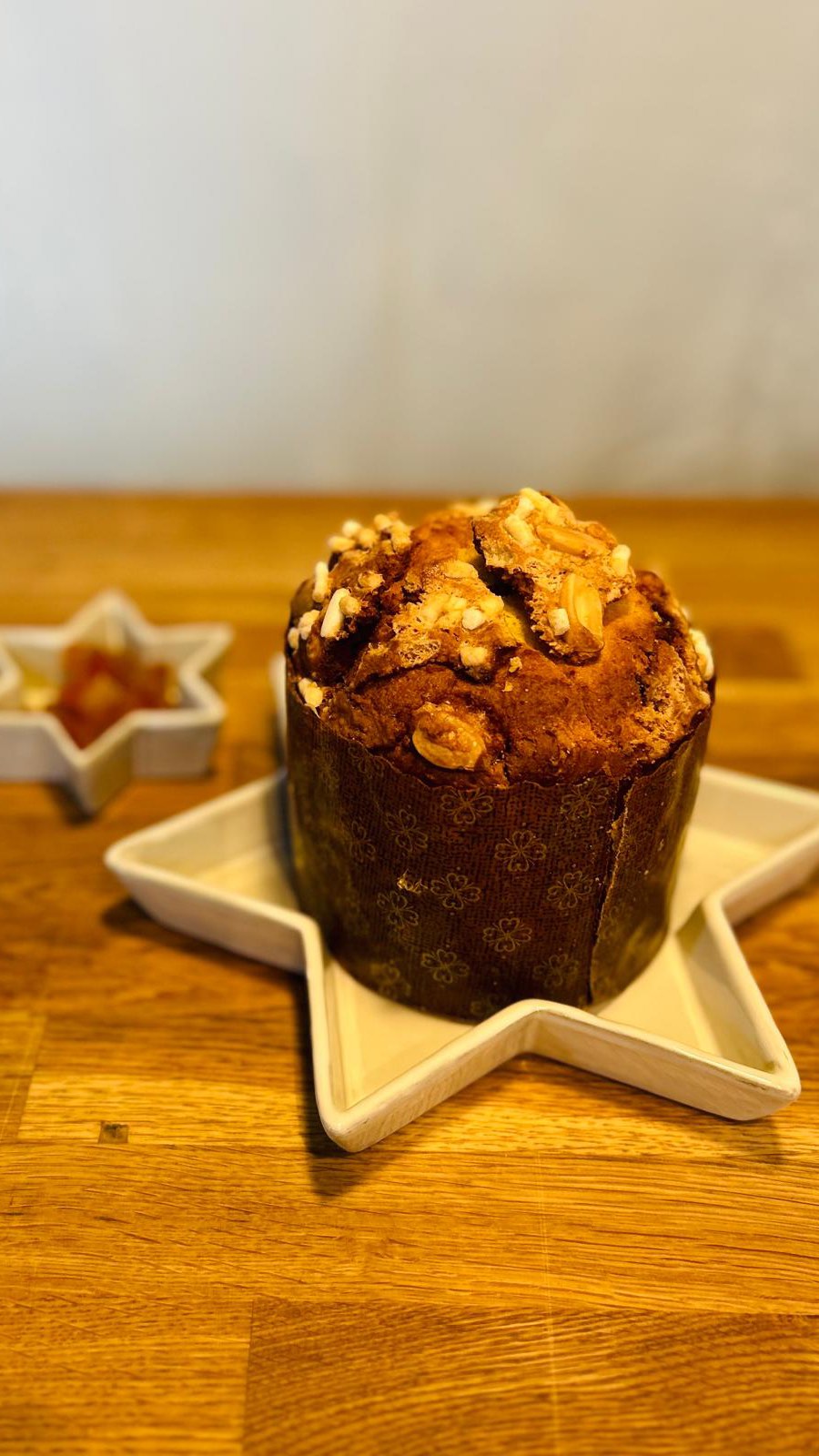 Il Panettone è il dolce delle feste per eccellenza. Quello della Spiga Amica è soffice, profumato e leggero. Contiene solo aromi naturali, uvetta e arancia candita. Gluten free, è davvero perfetto per tutti.
#laspigaamica #laspigaamicaglutenfree #glutenfree #senzaglutine #prodottisenzaglutine laboratorioartigianale pasticceriaglutenfree dolciglutenfree panettone panettoneglutenfree panettoneartigianale