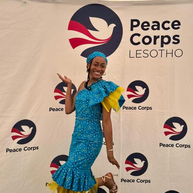 start the clock..
*
*
officially sworn in and ready to serve for the next two years in Lesotho as a PC American Volunteer! #peacecorps