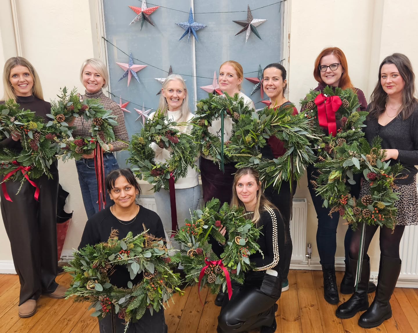 🌿 Well done to all my wreath making workshop attendees who created some fabulous wreaths last week!
I love seeing the variation in finished designs given that everyone had the same materials - no two are the same 🥰
Thank you to all of you who support my little business every year ❤️
#wreathworkshop #carshalton #carshaltonbeeches