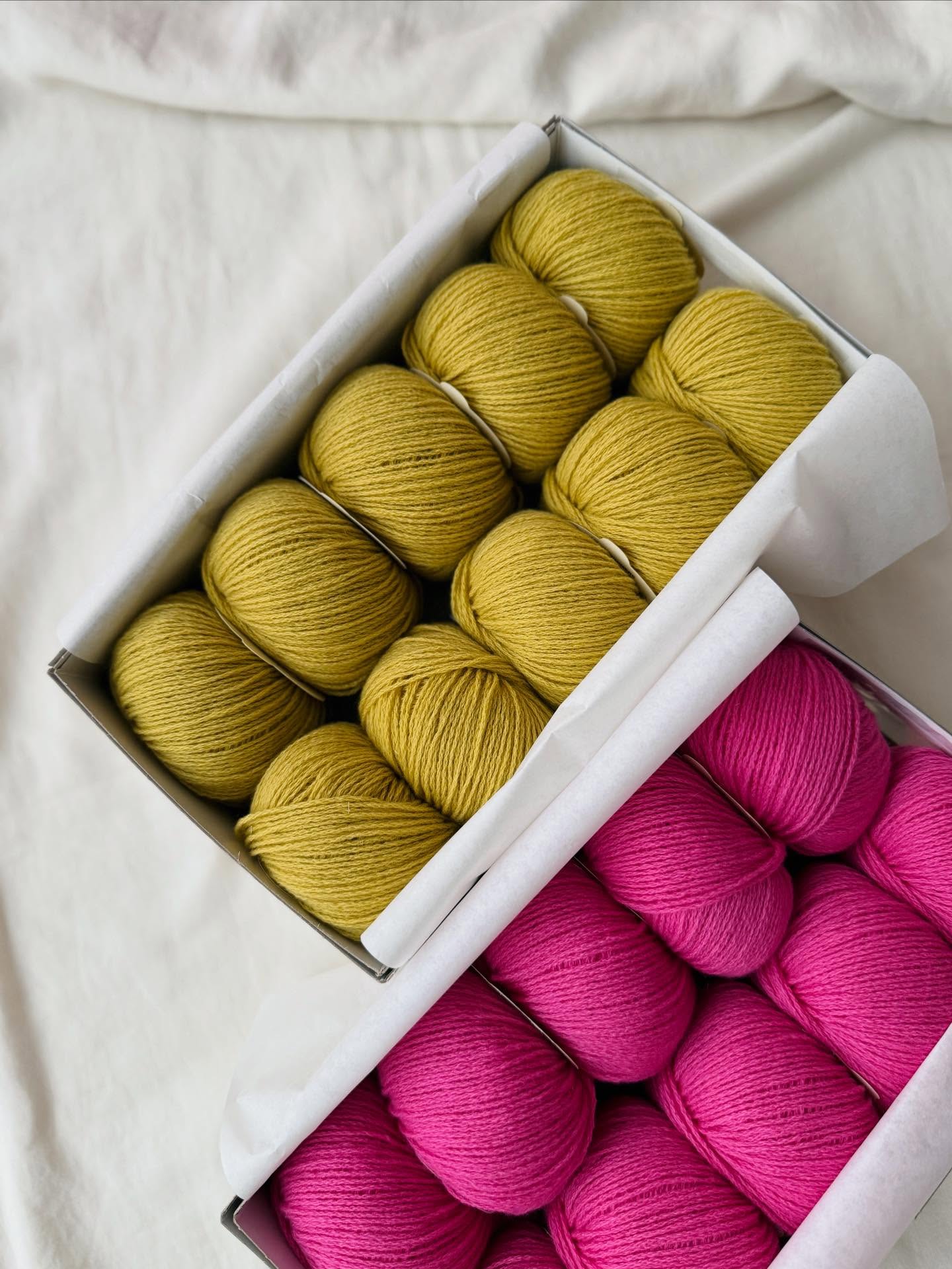 If you have followed my stories in the last couple of days, you might already know what’s new on my knitting needles: a fine cashmere sweater with a special twist, literally! Cables and cut-outs will make the design so special that I just cannot wait to show you more, but if you are really curious I just uploaded another sneak peek in my story 😍
Pink and yellow seems to be the perfect colors for this design, but I think a light blue, a pastel green or maybe even black would be amazing as well!
.
Happy Friday to you - weekend is close 🥰
.
.
.
Pattern in progress by me: #carriesweater
.
Yarn: Classic in the shades Marilyn and Kaori by @cardiffcashmere
.
#knitting #knittinglove #knittingaddict #knitknitknit #nevernotknitting #iloveknitting #knit #knittersgonnaknit #knitter #knitlove #knitinspiration #knitstyle #knittinginstagram #knittinginspiration #diy #handmade #slowfashionmovement #stricken #strickenmachtglücklich #strikk #strikke #strikkedilla #strikkeinspo #tejer #tejido #breien #tricoter #tricotaddict #strick