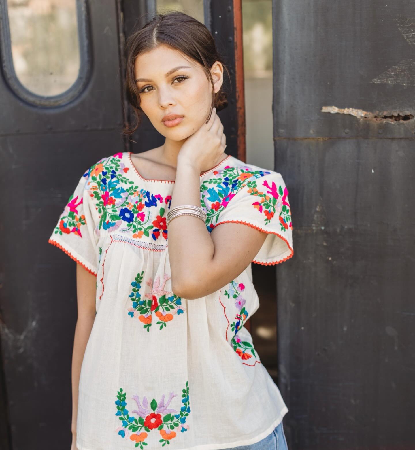 LIVE ONLINE NOW - Our FOLK,SANA & KANTHA DROP…
Please remember this is the last Folk drop for the year, we won’t have new Folk pieces until next Feb… Happy Shopping ❤️