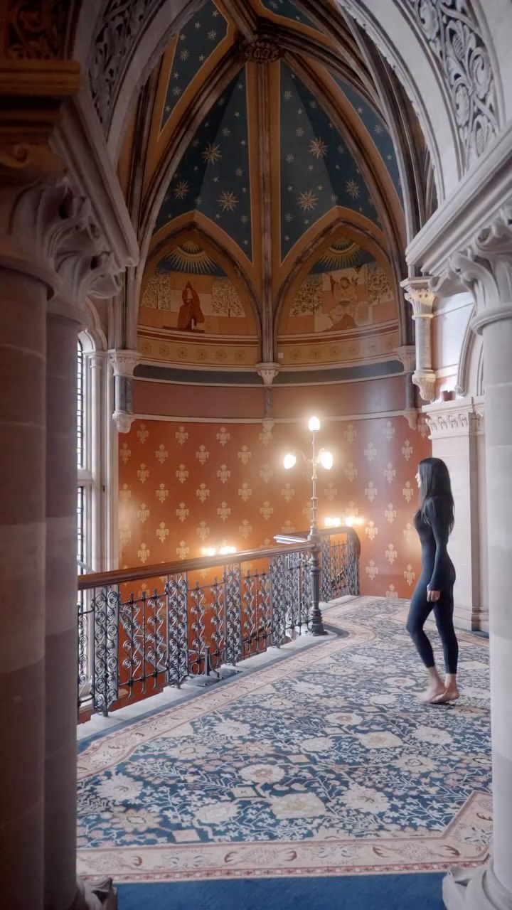 O p e n
Feeling wound up? Try a backbend!
Backbends help to open up our chest area relieving feelings of a tight chest or heavy heart. 💔
At times, our posture & breathing/ Life can leave us feeling caved in on ourselves! Backbends are a direct remedy to this.
2 Reasons Backbends Help Us Feel Better:
1. Backbends stretch the muscles around the heart and lungs, making it easier for us to breathe deep, calming breaths. 🌬️
2. Backbends stimulate the thymus glad which sits in the middle of our chest. This gland produces the love and wellbeing hormone, oxytocin which helps us feel warm and fuzzy inside 🥰
The great thing about backbends is that there are so many variations. If you have never done Yoga before- that's OK! Just start with Cat/Cow, or Cobra to release tension from your heart center! ♥️
Would love to hear your thoughts. Please write me in the comments below and let's keep the conversation going!
📸: @kohnobe
📍: Saint Pancras Renaissance Hotel, London