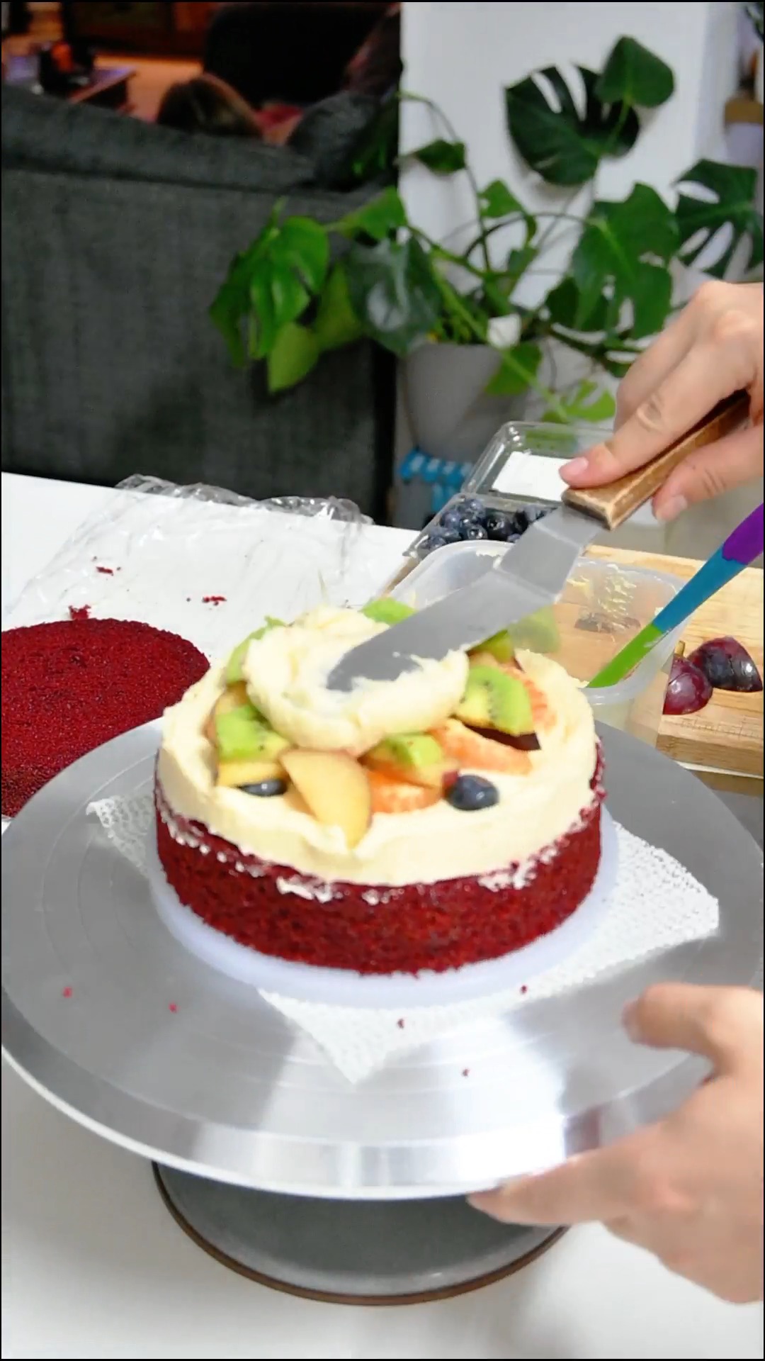 This is fruit salad if you squint.
#RedVelvetCake #FreshFruitCake #fullfatbaking