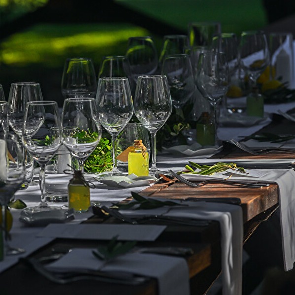 💍 Offrez-vous un mariage d’exception dans un lieu où chaque détail respire l’élégance et le raffinement.
#LaBastideDuRegent #MariageDePrestige #MariageEnProvence #MariageDeRêve #UnJourInoubliable #CérémonieÉlégante #AmourEnProvence #RomanceÉternelle #MariageChicEtRomantique #WeddingDreams #LuxuryWeddingFrance #ProvenceWedding #DestinationWeddingFrance #SouthOfFranceWedding #ChateauWedding #InspirationMariage #PrestigeWedding #ÉléganceEnFête #LuxuryWeddingVenue #MariageSousLesÉtoiles