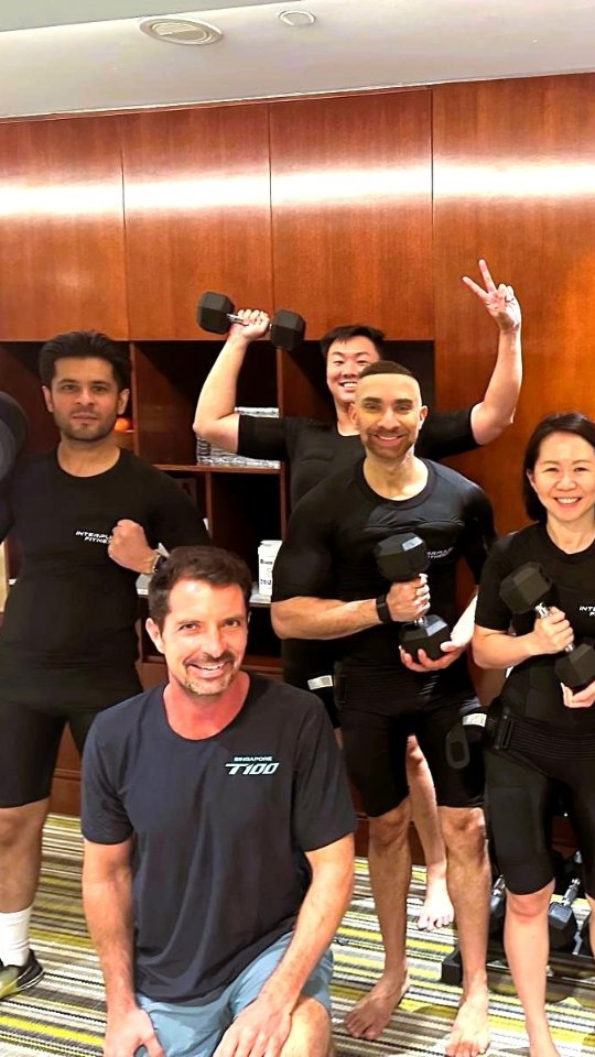Whoa… InterPulse EMS Founder Class was fire! 🔥
Everyone gave their all, the grit, good vibes, and laughs made it 100% electric! ⚡
Come lift, laugh, and crush it with us next time. 🏋️♂️
Reserve your next spot!
#emsworkout #emssingapore #emstraining #emsfitnesssingapore #singaporefitness #interpulsefitness