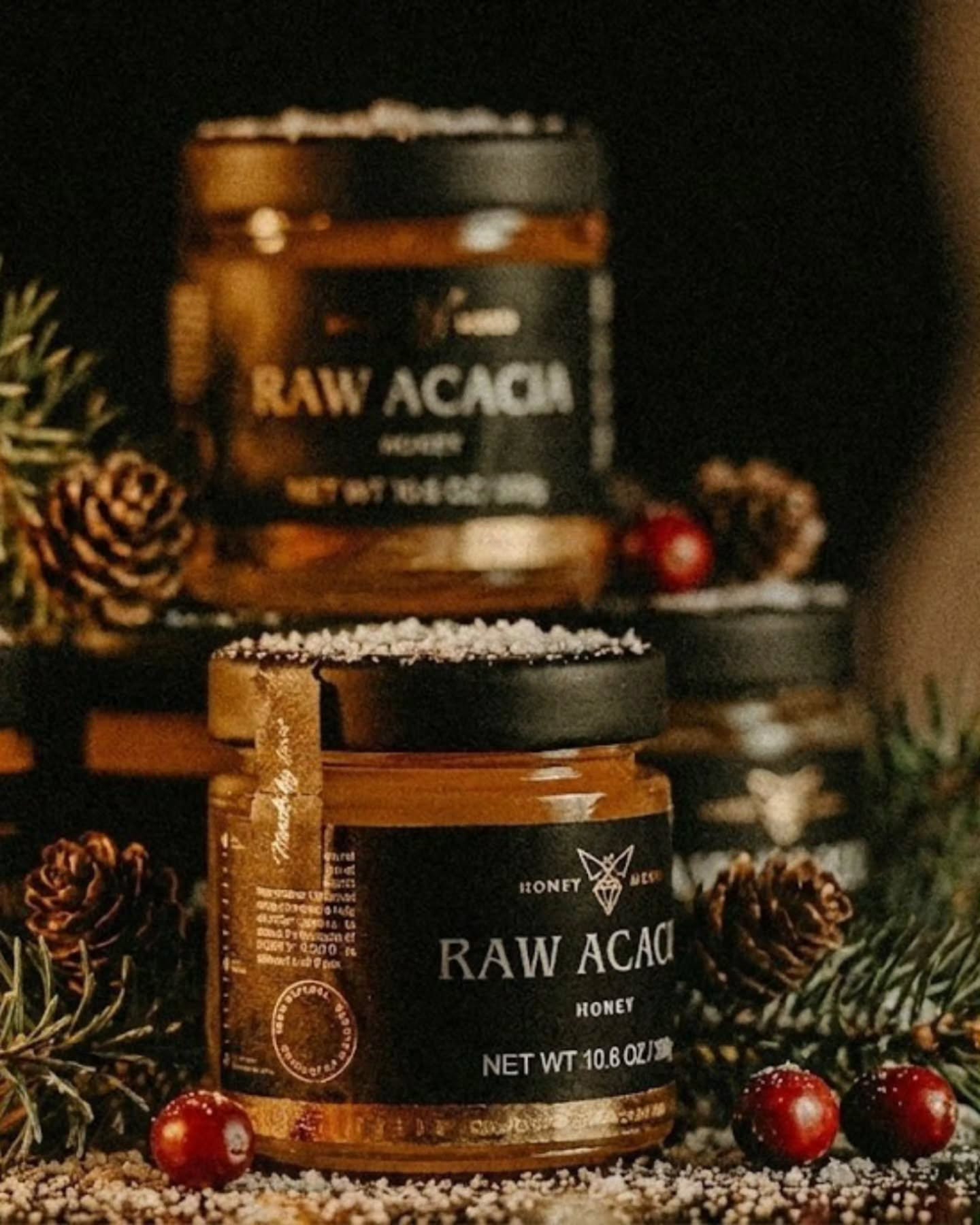 Winter is here.
How to stay healthy during the cold season with the help of real honey:
Winter puts extra stress on the immune system, and small daily habits make a big difference.
Here are simple, science-backed ways to support your health using raw acacia honey:
1. Start your mornings with warm water and honey
A teaspoon of raw honey in warm water can help soothe the throat, support digestion, and give you a natural energy boost.
2. Replace refined sugar with honey
Refined sugar weakens immunity. Raw acacia honey is naturally rich in antioxidants, enzymes, and nutrients your body can actually use.
3. Use honey to support your throat and respiratory health
One spoon before bed can help calm coughs and irritation, especially during dry winter months.
4. Add honey to ginger or lemon tea
A classic winter remedy - natural, warming, and supportive for your immune system.
5. Take honey after outdoor activities
Cold air can dry your throat. Raw honey helps coat and soothe, offering quick relief.
6. Keep your energy steady
Honey is a natural source of balanced carbohydrates. It gives you stable fuel during cold days without the crash that sugar creates.
Winter is here. Your health matters more than ever.
Choose what keeps you strong, warm, and balanced.
Honey Mood®
Real Honey. Real Moments.
#RealWednesdays