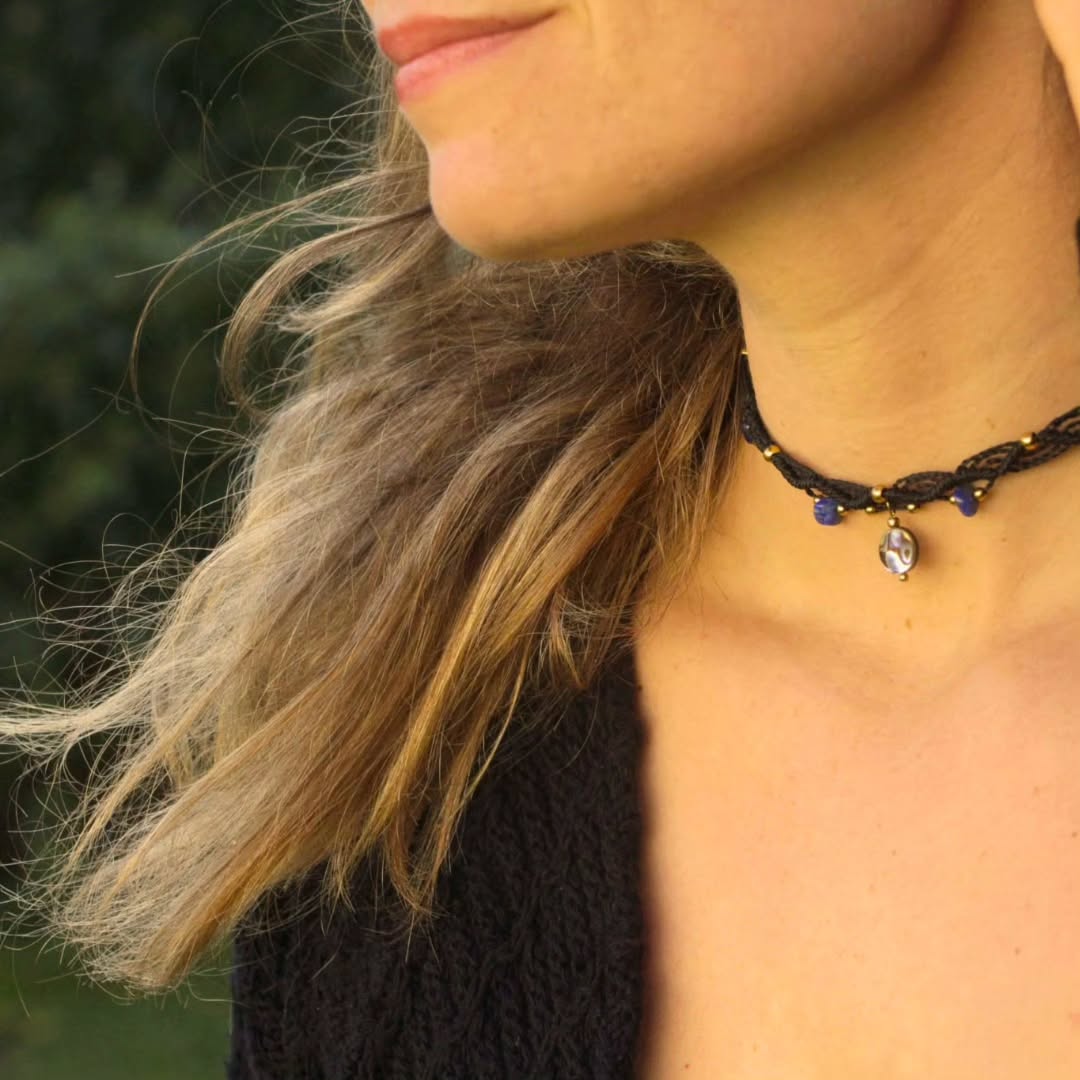 🌄 Tours de cou CH'ASKA 🌄 La déesse de l'aube et du crépuscule dans la culture inca !
✨ Ces colliers ont été tissés pour vous illuminer de leurs douces énergies, en trois modèles uniques seulement ☀️
💙 Et toi c'est lequel ton préféré ?
👉 Disponibles sur la boutique en ligne, lien en bio !
#colliertourdecou #tourdecoumacrame #colliercoloré #collierboheme #doucesenergies #goodvibes #cadeaunoeloriginal #cadeaunoelfaitmain #cadeaunoelbijoux #bijouxoriginaux #bijouxcolorés #chocker #chockermacrame #faitmainavecamour #createurlocal #creationartisanale