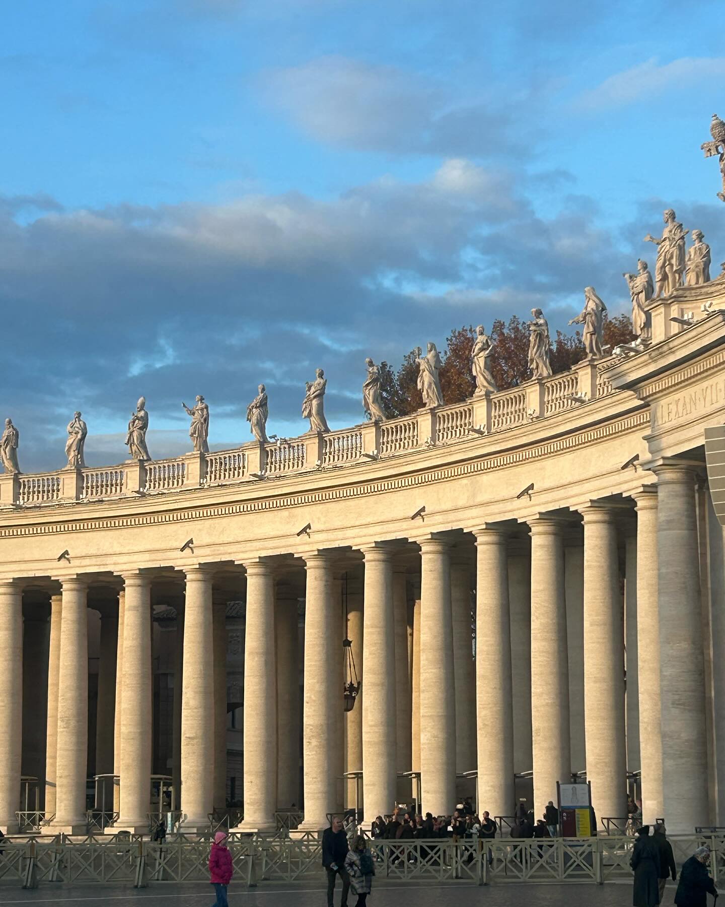 Walking through Bernini’s colonnade at the Vatican reminds you why Italy feels like home: beauty, harmony, and a timeless sense of belonging.
For anyone considering a move, Rome offers a life shaped by culture and serenity.
#ItalyLiving #MoveToItaly #RomeLifestyle #ItalianElegance #RelocateToItaly #BellaItalia #TimelessItaly #LifeInRome #ExpatsInItaly #ItalyRealEstate