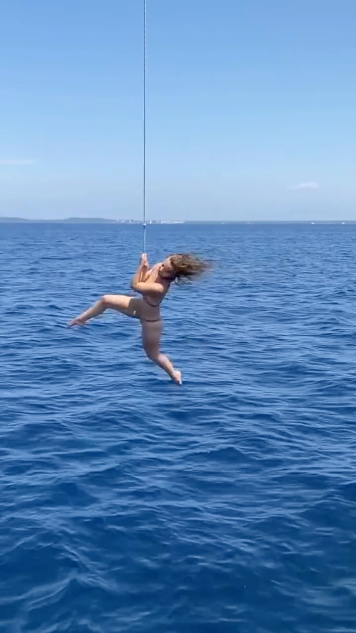 Week 1 is officially FULLY BOOKED… and we can’t wait to fly above the sea with this magical crew! ✨💙
If you want to join us floating above turquoise waters next summer, head over to the website —WEEK 2 IS CALLING! 🌊✨ aerialcruisecroatia.com
Credits: @lena__selivanova__ 🩵
#aerialcruisecroatia #aerialretreat #aerialsilk #aerialexperience