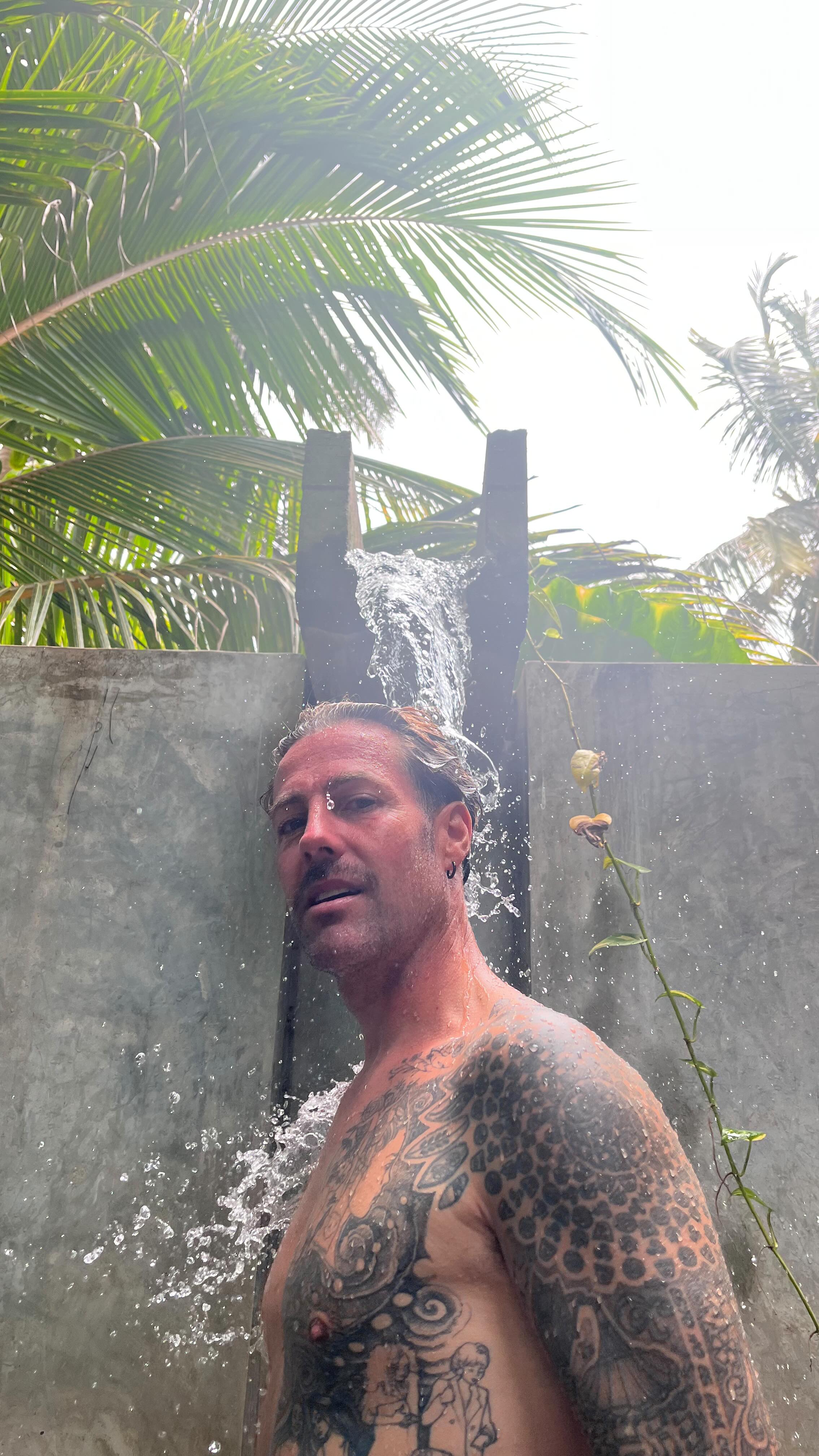 Yo folks, the moment is here. New Sailor Beanies just dropped. Three colors, one attitude.
29€
Unisex
Onesize
Dope syle
DM to order now. Cheers 🙏🏽⚡️🔥
#sailorbeanie #beanieszn #newdrop #wintervibes #streetstyle #surfskatecommunity #soulszn #staysalty #cozyfits #wintergear #urbanwear #limitedgear #shoplocal #beanieweather