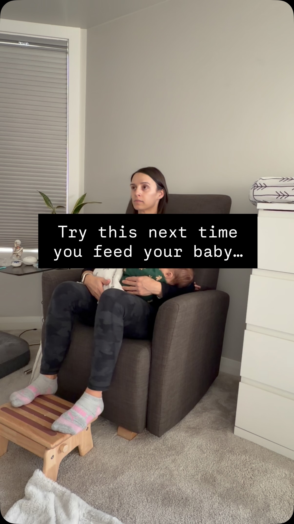 Feeding baby and looking down at their cuteness all day got your neck and upper back sore?
Try these quick movements (I do them almost every time I feed)
#postpartumexercise #postpartumstrong #postpartumworkout #postpartumwellness
#postpartumtrainer #postnatalfitness #postnatalrehab #postpartumneckpain #feedingposture #breastfeedingposture #bottlefeedingmom
#newmomneckpain #postpartumaches
#newmomworkout #healingpostpartum #birthrecovery
#fourthtrimesterbodies #4thtrimester
