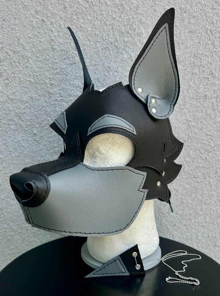 Partial custom Jackal Hood for Nubi!🔥
www.scrapyardleather.com
#scrapyardleather #scrapyardlthr #puppiesofinstagram #puppyplay #pupplay #puppyplaycommunity #humanpup #lgbtq🌈 #humanpuppyplay #lgbtq #pups #puppyplaygear #puppyplaybdsm #puppyplaytime #petplay #humanpetplay #furries #furryfandom