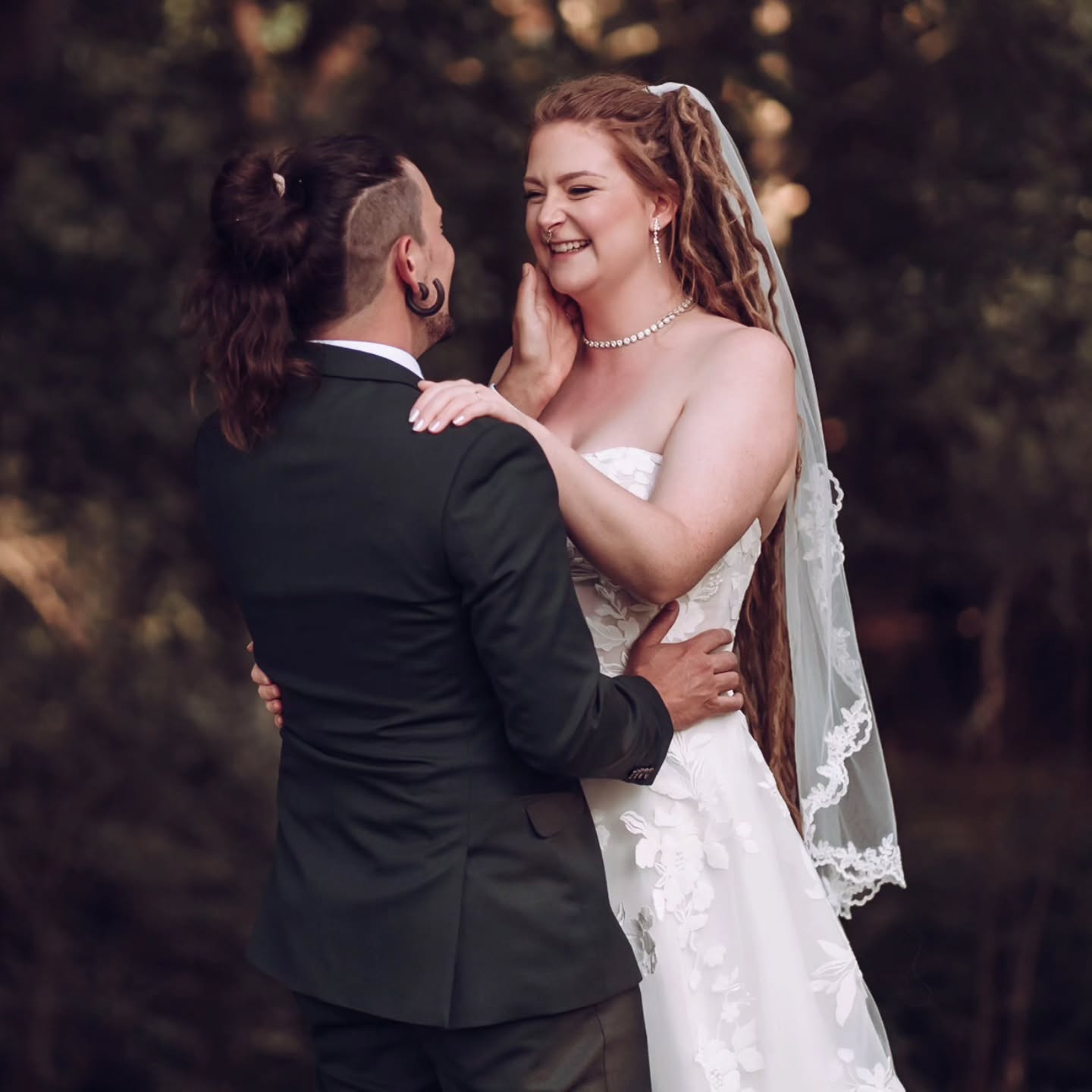 The one where Vicky married Elliot (again) ⚡️
.
.
.
.
.
.
.
Dress // @astrabridal.wellington