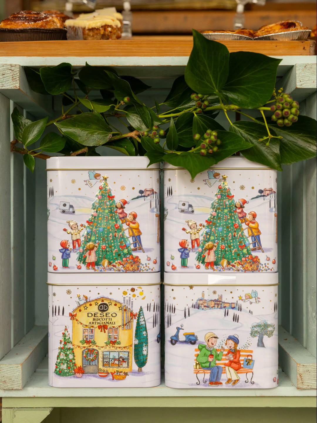 Christmas stock has started to arrive at the market 🌲🎅
Friday and Saturday every week at @airfieldestate
#farmersmarket #shoplocal #shopirish