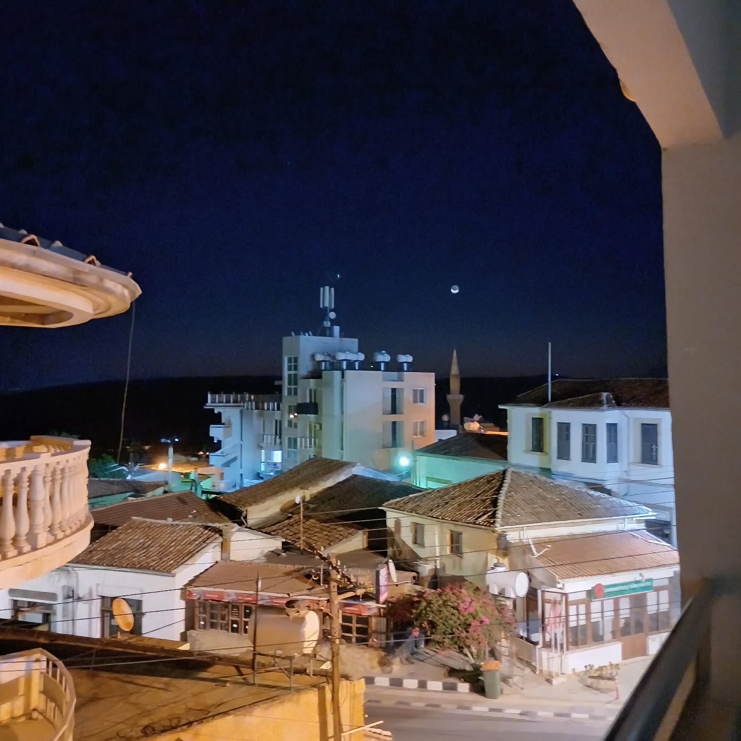 Salam everyone,
Ramadan is approaching and we must admit, all apartments are fully booked. But, we'll be more than happy to find you a place at a hotel nearby inshAllah.
We can offer you 3 hotels where you can stay, and if needed we can help you book a rental car in the area so you can have more freedom of movement while you're in Lefke.
Pop us a message and we'll arrange everything for you, from your arrival at the airport until your departure. 😉
.
.
.
#naqshbandihaqqani #naqshbandi #lifeinlefke