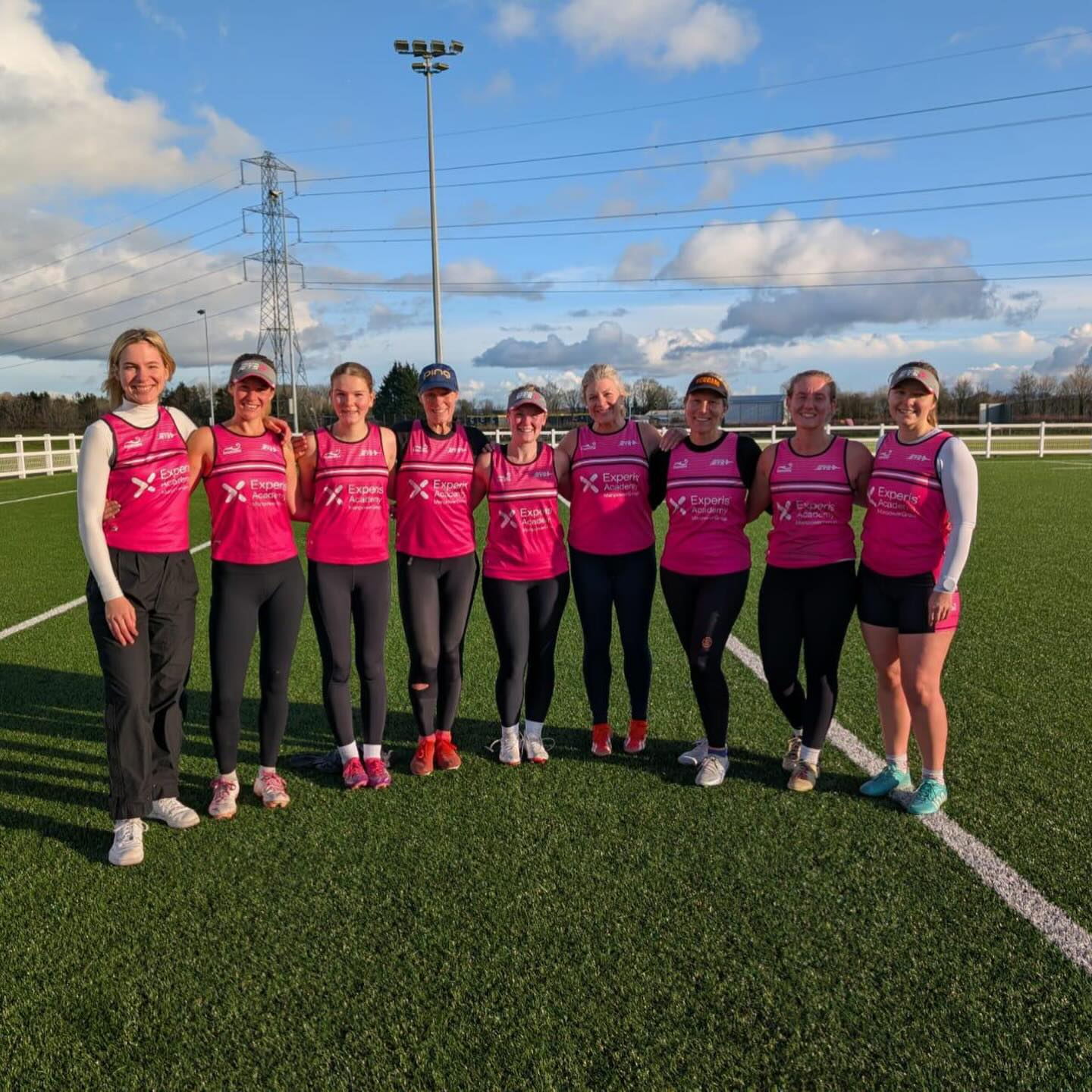 SW Series ✌🏼 roundup - fun in the winter sun all round. Huge congrats to our men’s and women’s teams for developing during this series! Big shoutout to our MVPs for this one - Josie and Louie 🥳
#JetPack ✈️