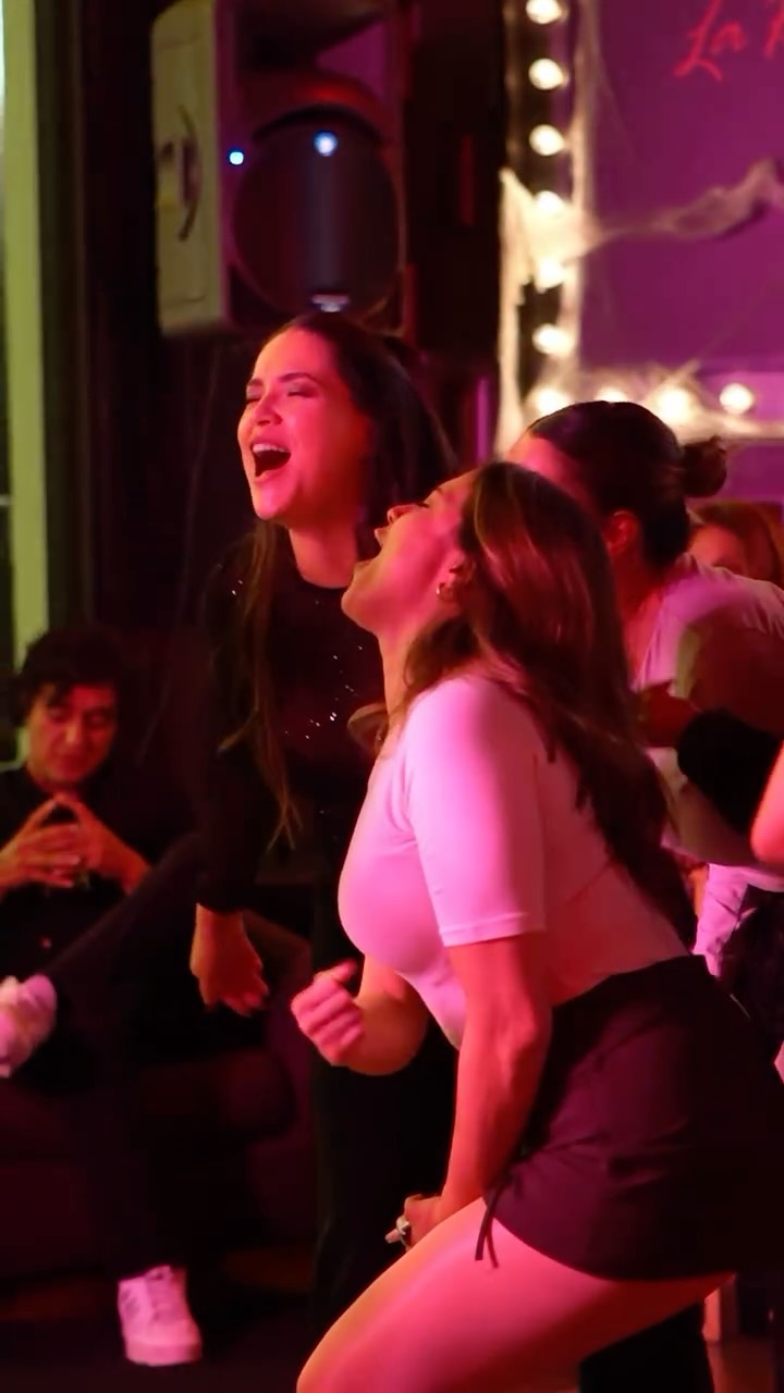 Si te sabes todos los clásicos… este jueves es tu noche. 🤘🏽🔥
Pop & Rock Live + cocktails = vibra garantizada.
Link en bio para reservar.
@the_luxmusic