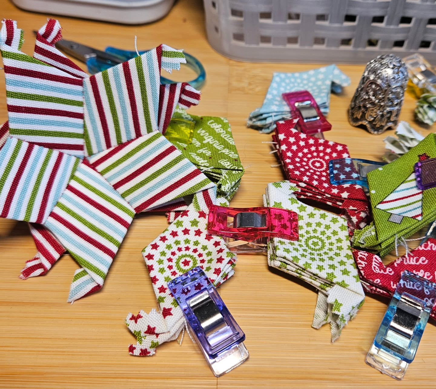 This is a great way to show off small patterns with fussy cutting as well. Choosing fabric lines can be a challenge, but it pays off when you find the right ones. This line is called "Tree Farm" from Riley Blake. I'll have some flat wreath ornaments from this fabric line as well.
.
#christmasfabric #moravianstarornament #eppornaments #englishpaperpiecing #handsewing #sewnbyhand #handsewnornaments #fiberartist #horsenroundfiberstudio #smallbusiness #sustainabledecor #giftideas