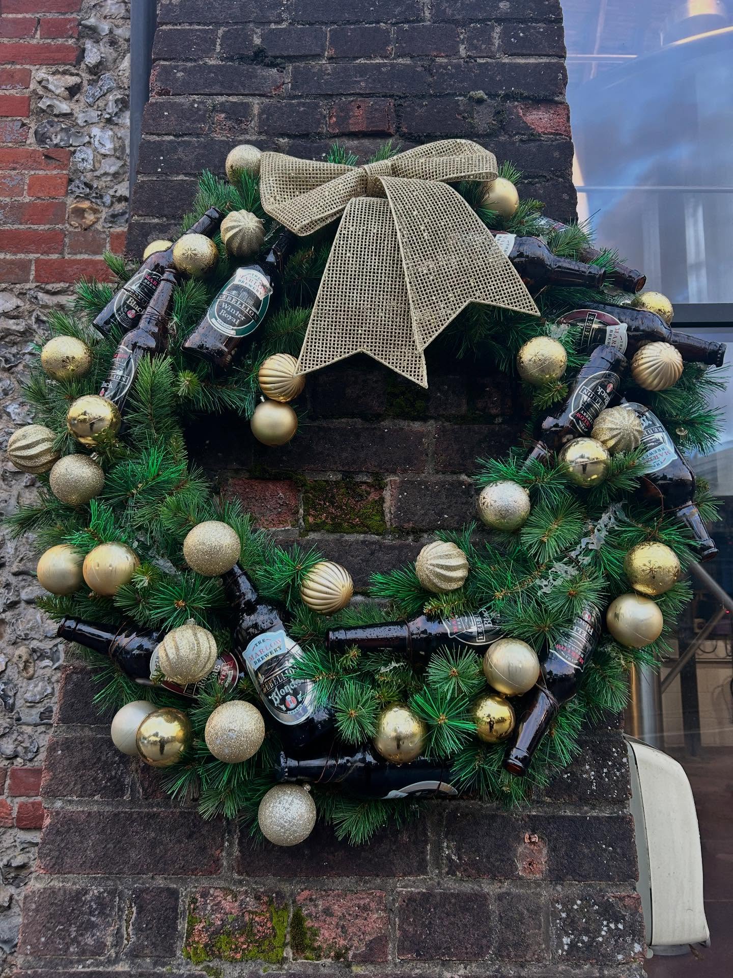 Day Two vibes at @rebellionbeer , Marlow ✌️
Members’ Night later… staff food now #christmas #bbq #festivefun #foodie #steak