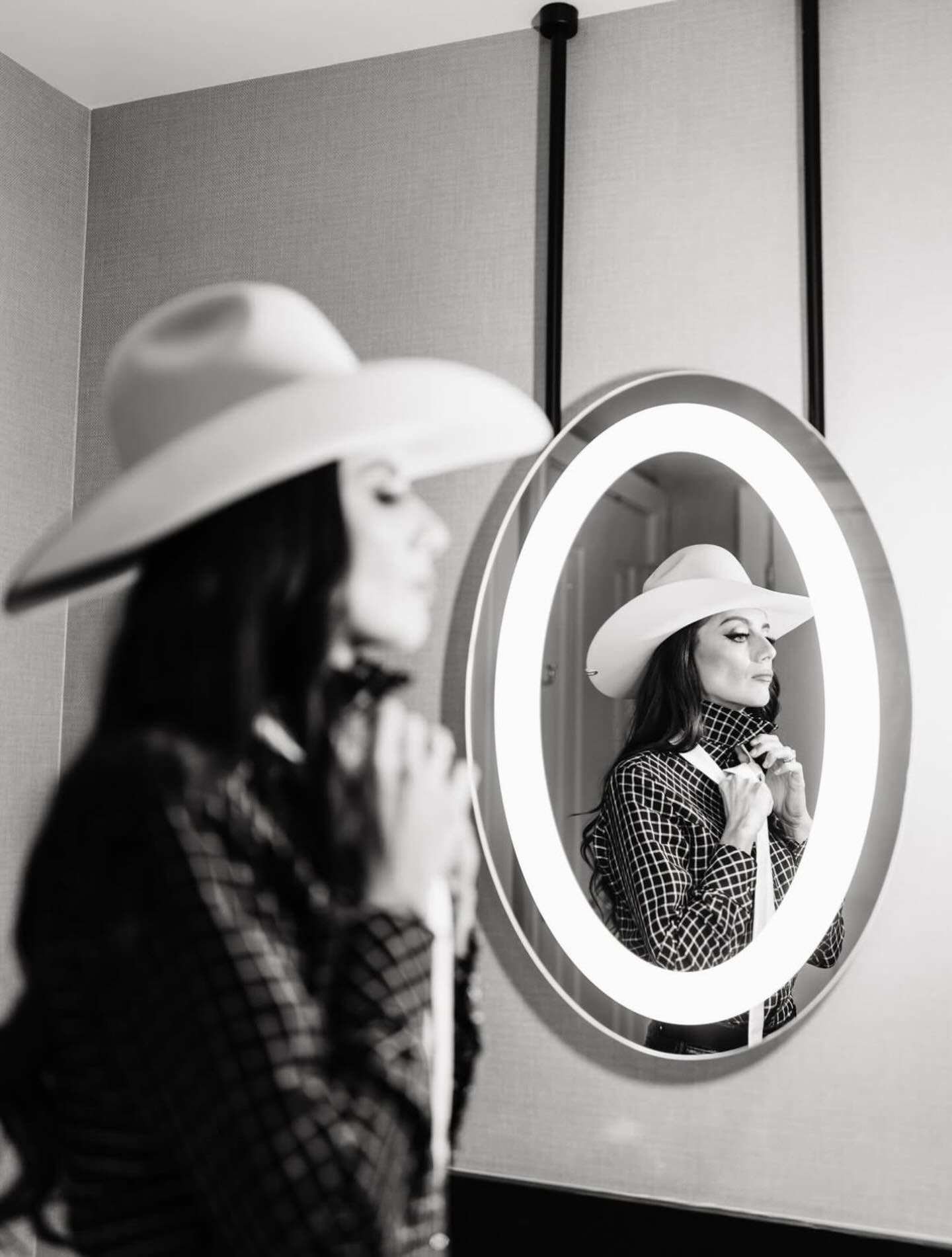 In her “Throwback” era…
@coyote.kiley photographed by @hallie.sosolik.photography in the bright light city, setting the stage for the @lasvegasnfr.
Timeless. Timeless. Timeless.