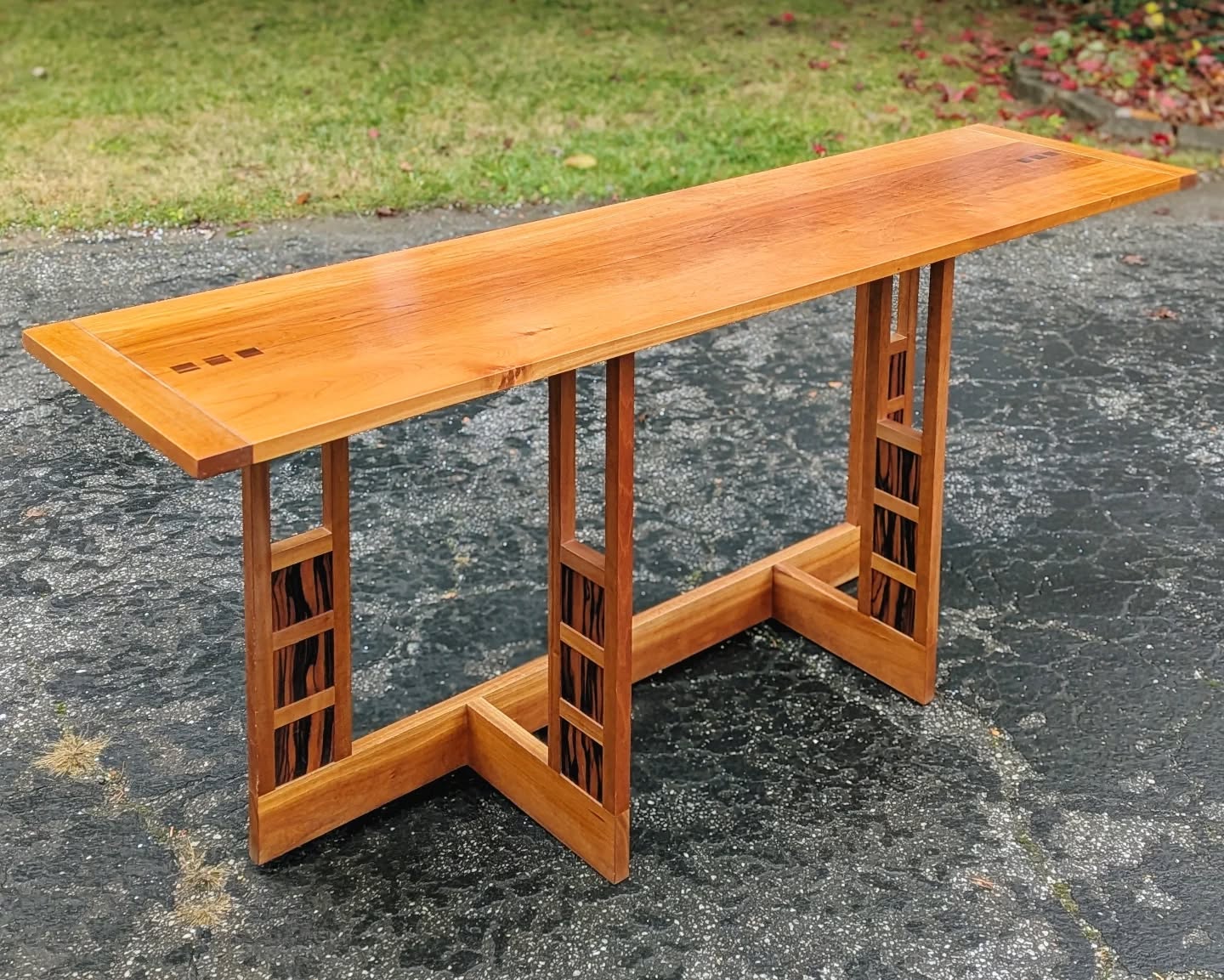 Always amazed what some ol' fashioned elbow grease can accomplish. Accept no substitute.
#furniturerestoration #furniturerestorer #restoredinbaltimore