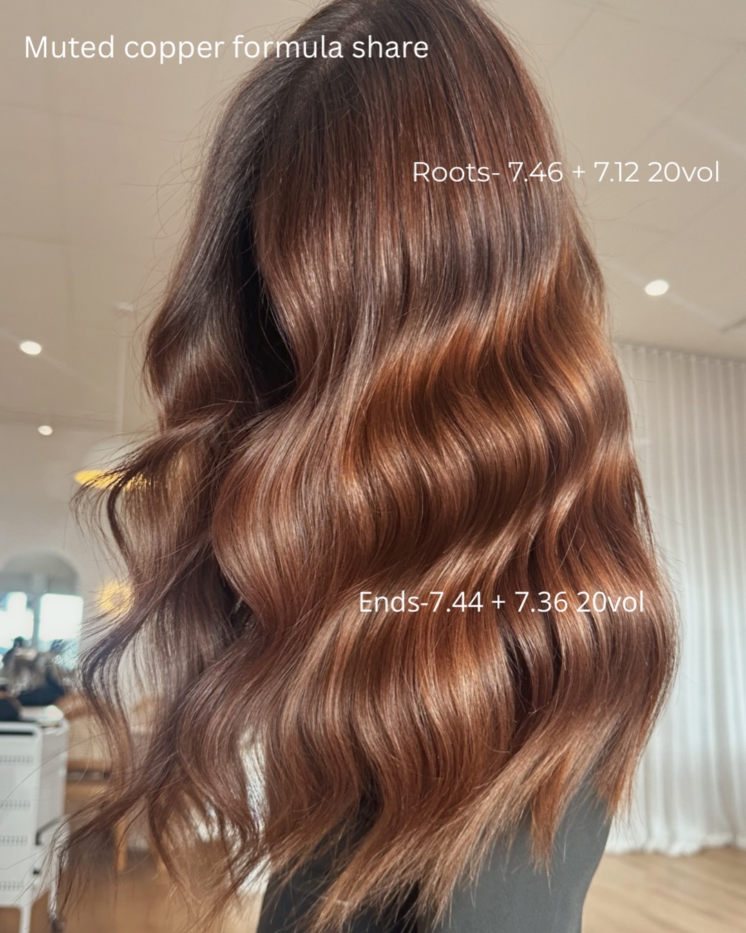 THE PERFECT COPPER 🥵🥵🥵
FORMULA SHARE LAKMÈ
Roots 7.46 + 7.12 20vol
Ends 7.44 + 7.36 20vol 👌🏻👌🏻👌🏻