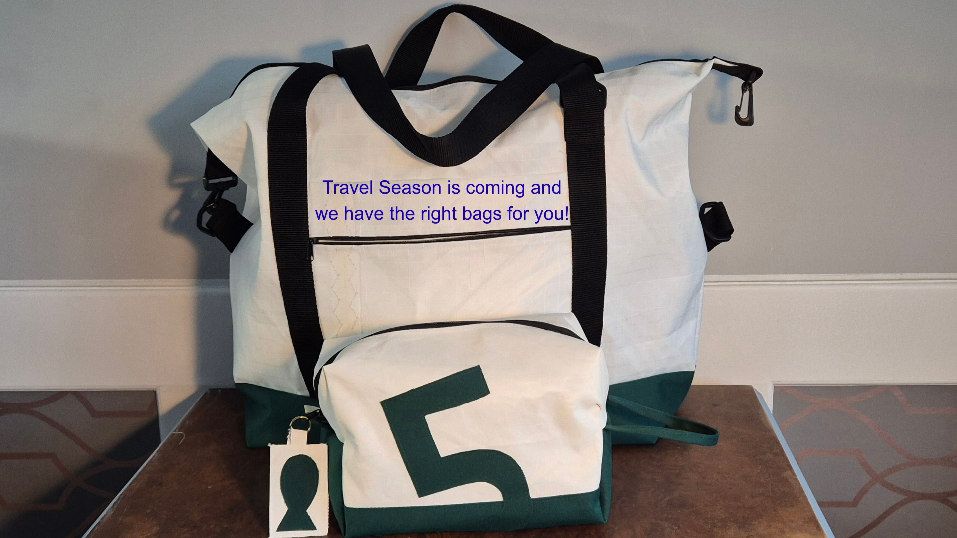 Aren´t we all looking forward to the next travel? Here are the right bags for you. 3 different colours. All the same size.
We are showing you what does actually fit in the weekender bag and does the bag close...
Not just for travel, but great for Sports, Picnic with the family, Baby Bag, Beach Bag, endless opportunities.
Get yours in my Etsy-Store:
https://saltsandsunshine1.etsy.com/uk/listing/4329302260/upcycled-travel-bag-with-canvas-base
#bagsfortravel #sailbags #upcycledbags #saltsandsunshine