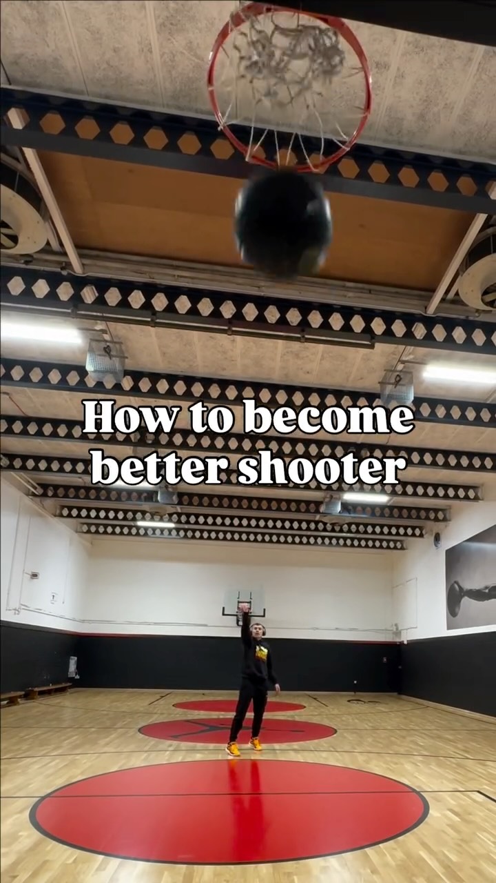 No more spot up shooting ❌ try DL shooting! differential learning - always something different so you have to constantly adapt. Its way more fun. To challenge yourself count only SWISHES & BRAD (Back Rim And Down) 🔥🔥🔥 like and share with your friends 🔥🚀
•
#ballislife #basketballneverstops #ballislove #basketball #basketballtraining #basketballshooting #trusttheprocess #basketballskills #basketballcoach #basketballplayer