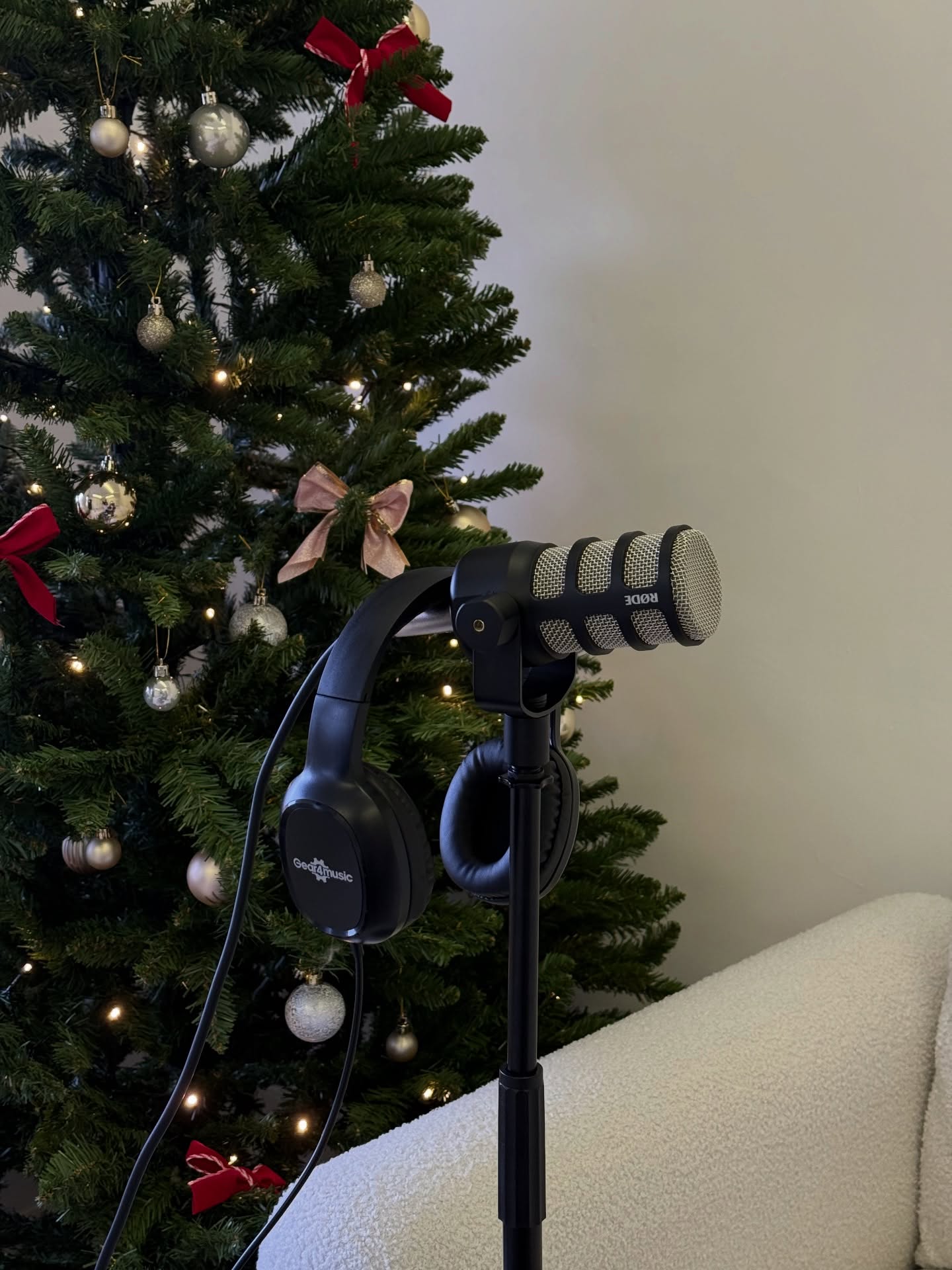Look what we found under our tree 🎄✨
🎙️Now taking Podcast bookings ☺️
#podcast #contentcreation