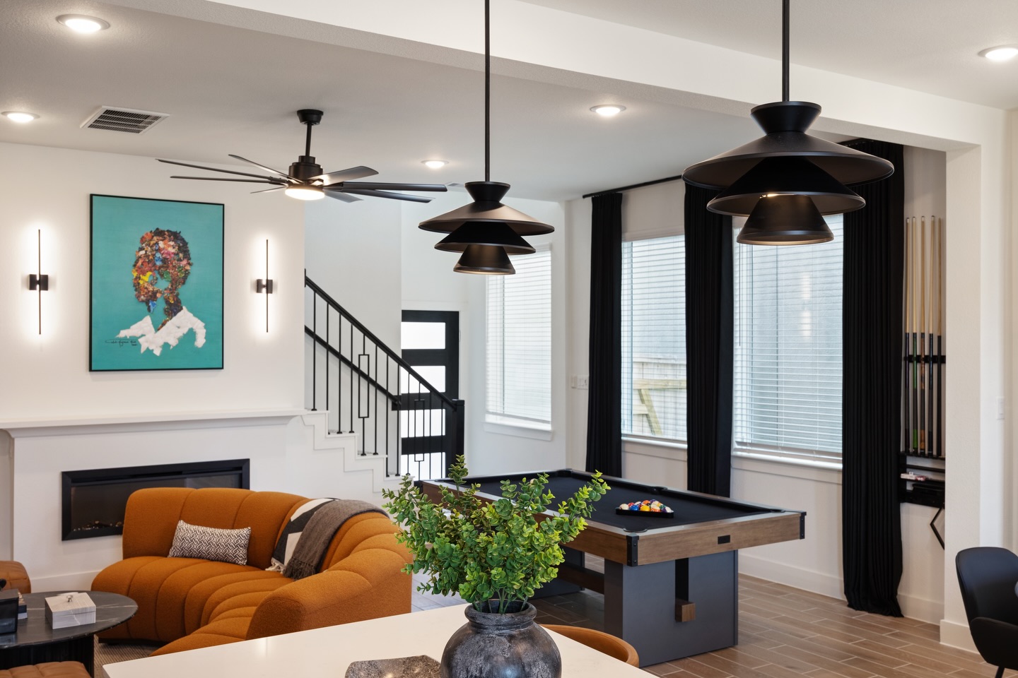 Stepping into December with fresh AFTER photos āØ
If youāre eyeing anything, donāt worryācheck out my LTK ! š¤
ā¢
ā¢
ā¢
#FlawlessSpaces #InteriorDesign #BeforeandAfter #masculineinteriors #masculinedecor #blackinteriordesigner #blackinteriors #blackbusinessowner #wayfaircreator #LTK #ltkinteriors #ltkunder50