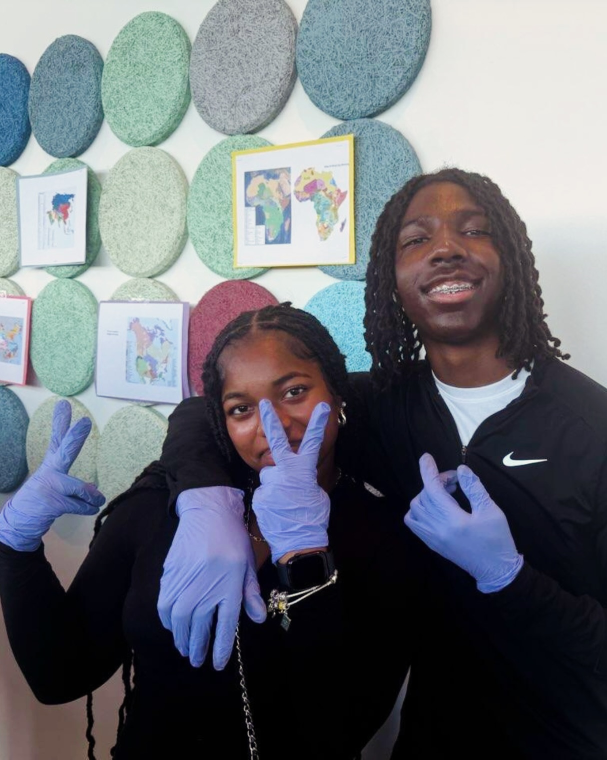 Flashback Friday for Native American Heritage Month 🌽📚
Students across Global Kids DC joined together for an Indigenous Heritage Month Tamalada, connecting food, history, and community. As they made (and ate!) tamales, youth learned about their pre-Columbian origins and how this tradition continues today in many Latino and Mexican-American families.
Through stations focused on global Indigenous foods, cultures, and laws, students reflected on identity, traditions, and how simple moments, like making tamales, can bring people together.
A day full of good vibes, teamwork, and cultural pride.
#gkallday #culturalexploration @learn24dc