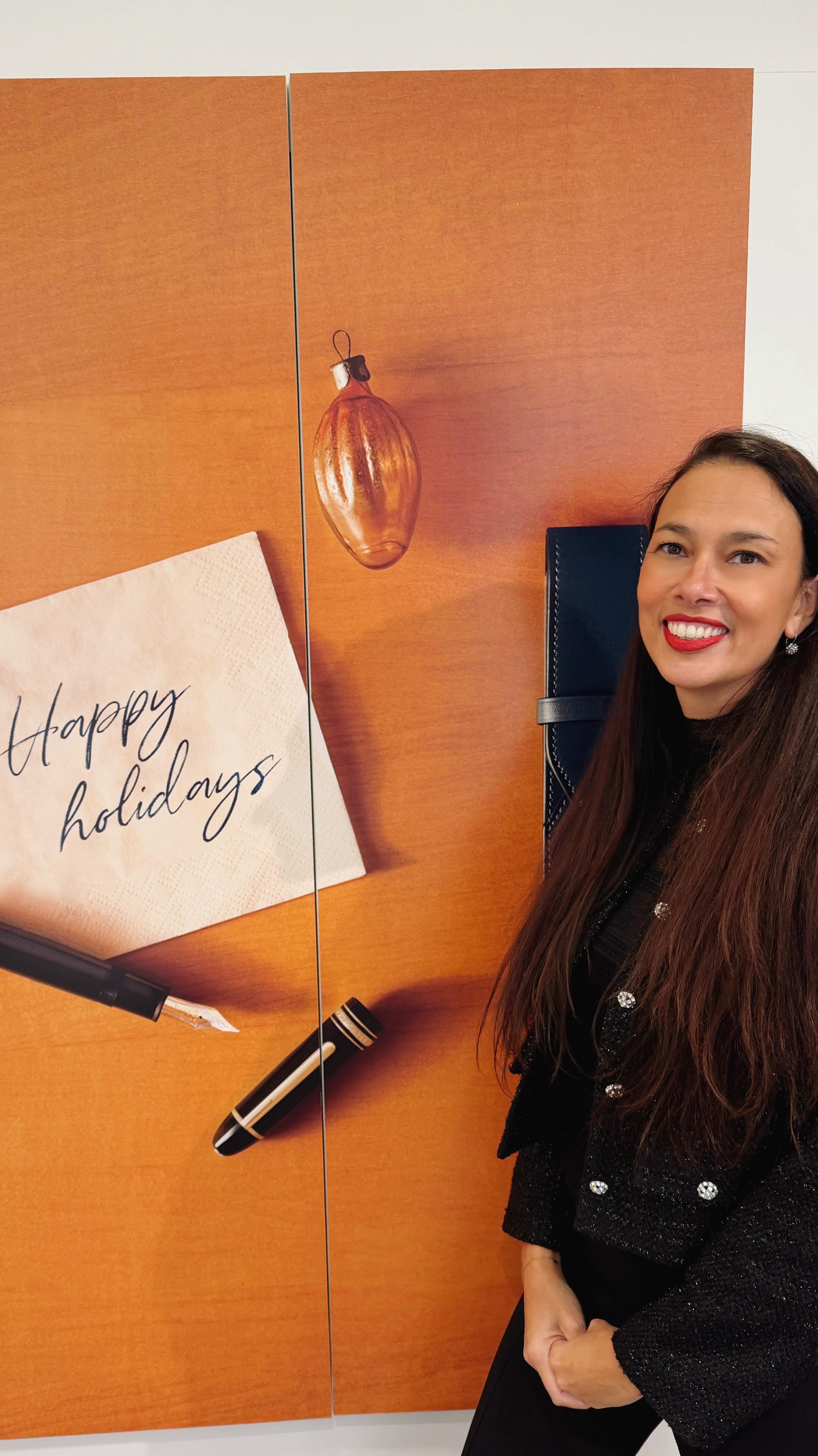 When client Montblanc contacted me for another collaboration, I was thrilled — and just as heartbroken to realise I wasn’t free on their event date. But then came the best news: they shifted the event so I could join. 🥰
Honoured to return to the most beautiful Montblanc boutique in Antwerp, creating personalised, calligraphed Christmas ornaments for their loyal clients.
And for next year… we’ve already secured the date. 😉
#montblancpen #montblancmeisterstück #eventcalligrapher #eventcalligraphy #christmascalligraphy #fountainpenlove #fountainpenlovers