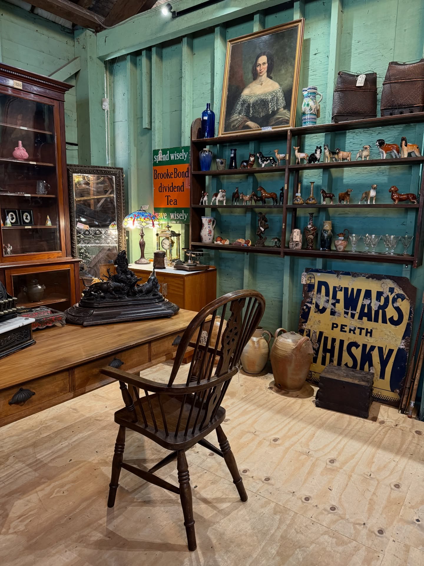 Our trusted dealer @tom_passco_antiques_
has upgraded to an even bigger pitch at The Antique Village!
Expect more treasures, rare finds, and beautiful antiques than ever!
Come and explore the collection and see what gems you’ll uncover…
Open 10 - 4 Monday to Saturday
www.theantiquevillage.co.uk
#christmasiscoming #antiques #antiquesofinstagram #antiquedealer #antiquestorefinds #antiquehomedecor #interiors #interiørinspo #grandantiques #antiquefurnitureforsale #antiquefurniture