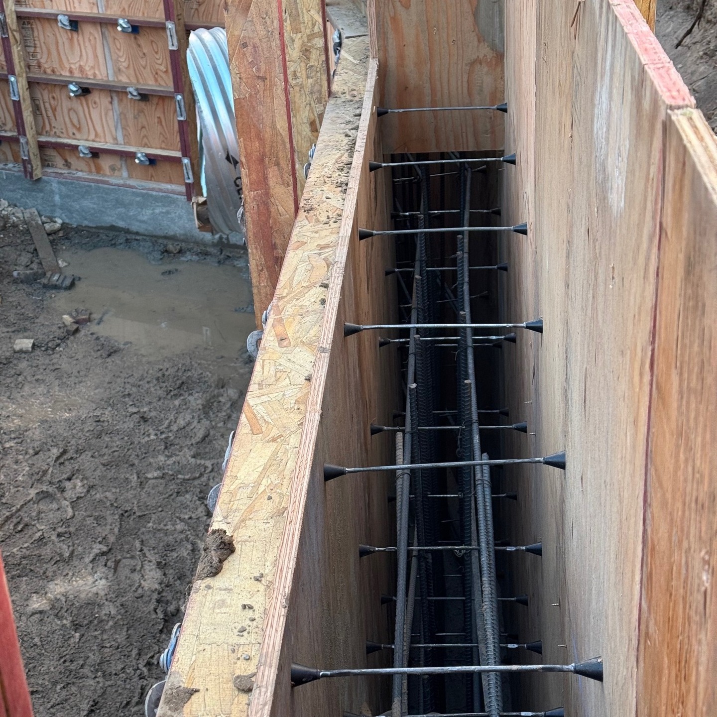 Building it right from the ground up.
#ConcreteCrew #HighMarkConstruction #InfrastructureBuiltRight #Formwork #Rebar #ConstructionLife #HeavyCivil