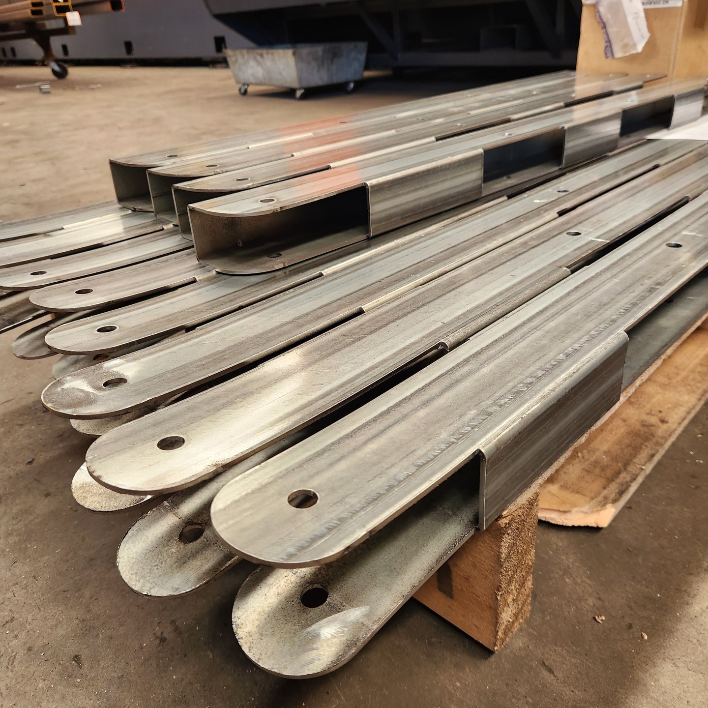 There’s something seriously satisfying about crisp tube laser cuts — shown here on 3mm galv RHS.
Clean edges, perfect profiles, and repeatable accuracy mean faster fabrication and better results for our customers. At ES3, this is the standard, not the exception.
#TubeLaserCutting #PrecisionEngineering #NZmanufactured #tubelasernz #nzlaser